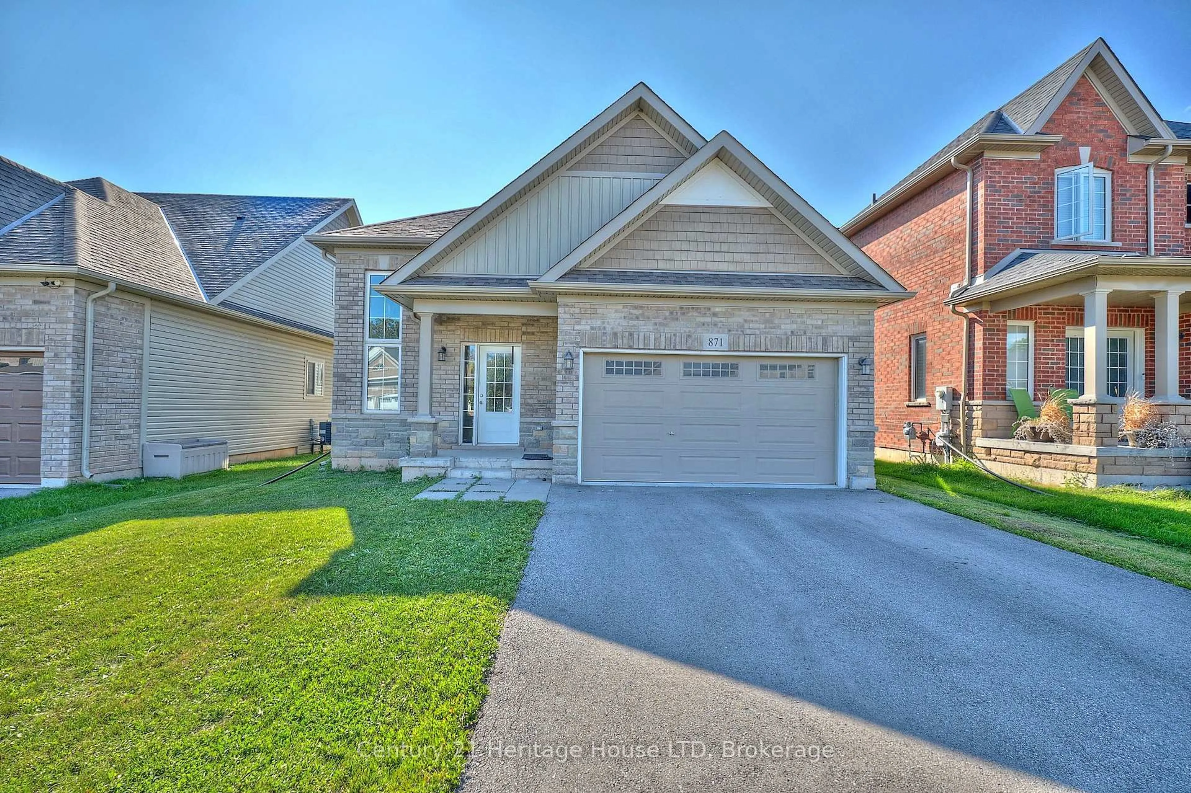 Home with brick exterior material, street for 871 Burwell St, Fort Erie Ontario L2A 0E3