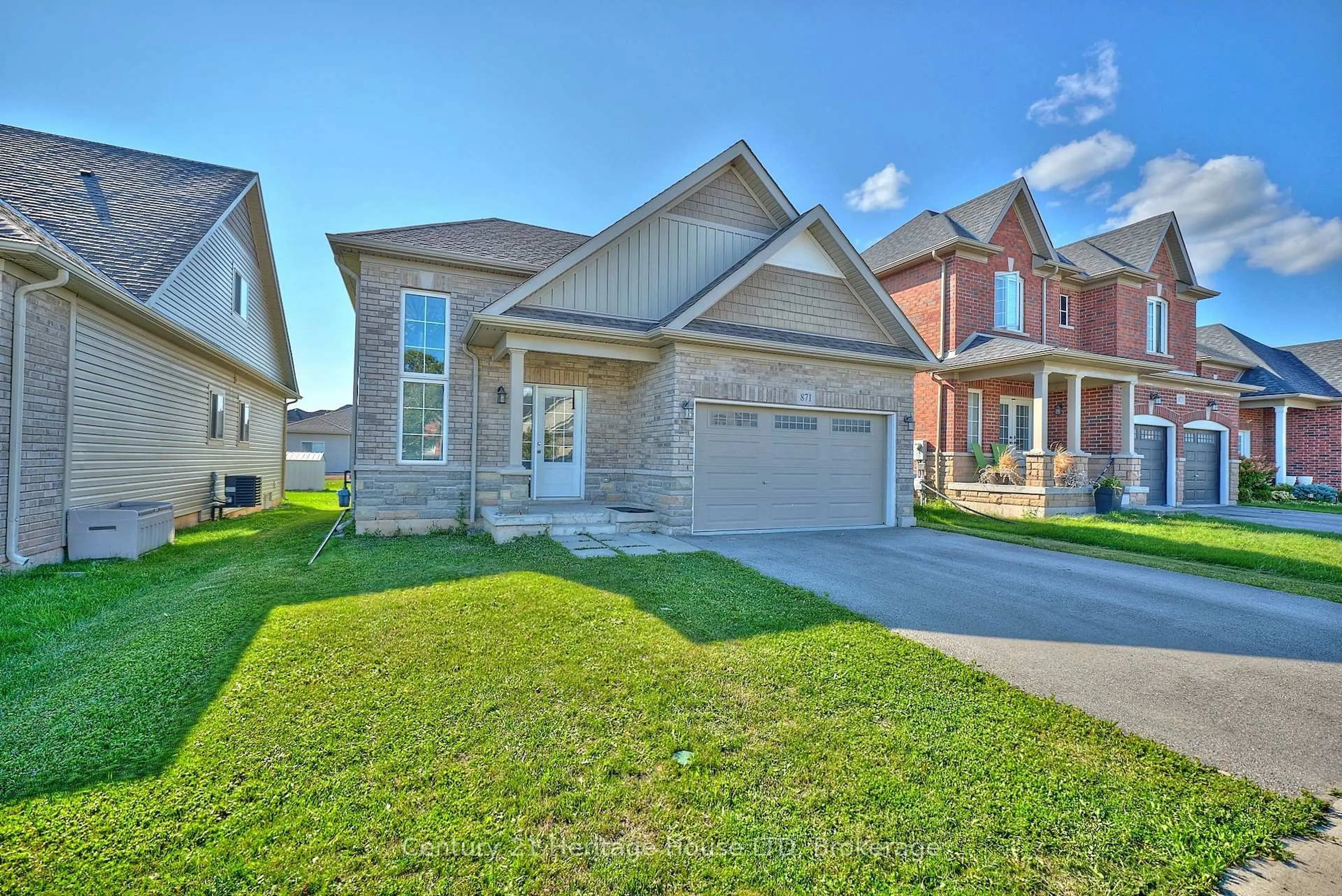 Home with brick exterior material, street for 871 Burwell St, Fort Erie Ontario L2A 0E3