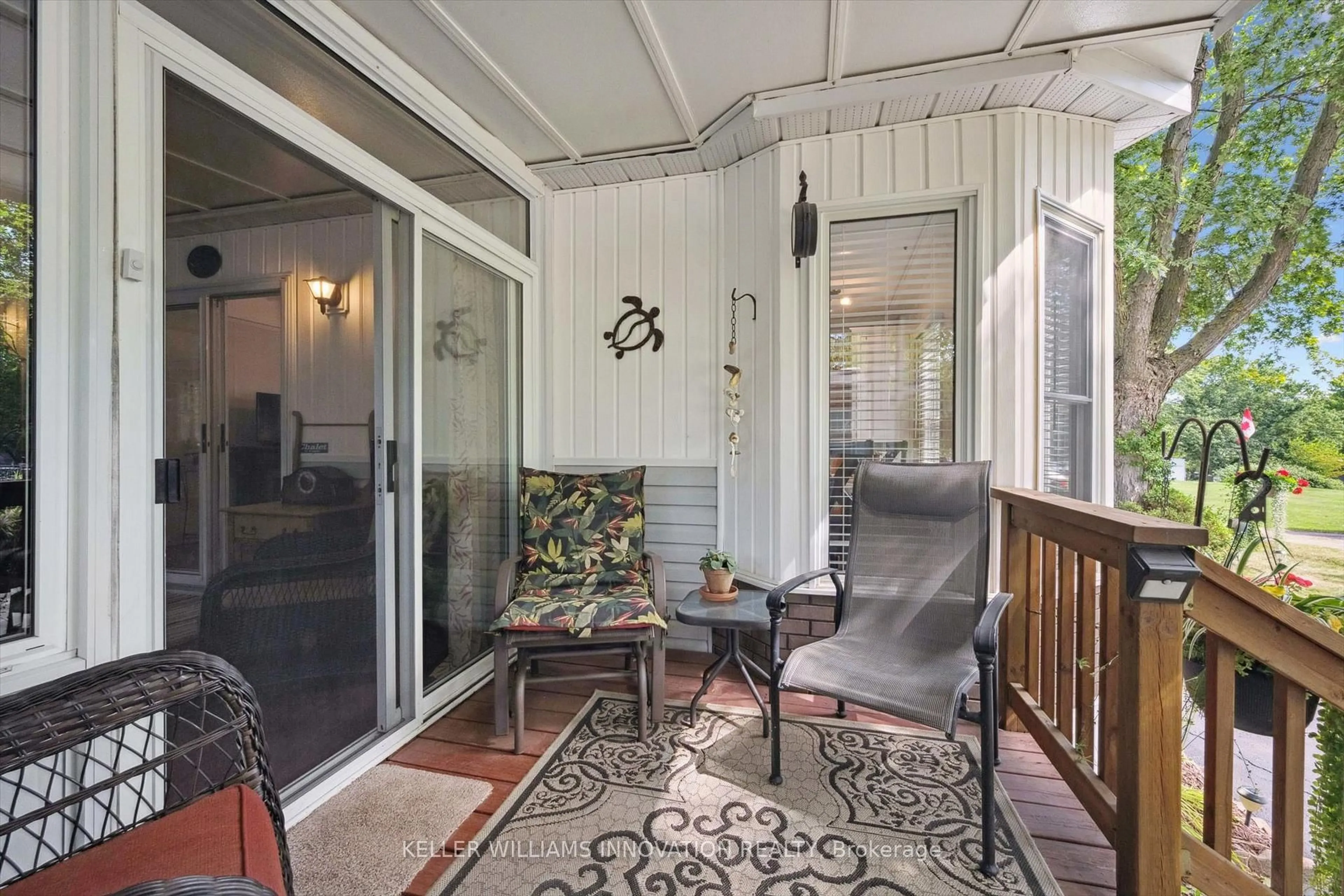 Patio, street for 580 Beaver Creek Rd #29, Waterloo Ontario N2V 3Z4