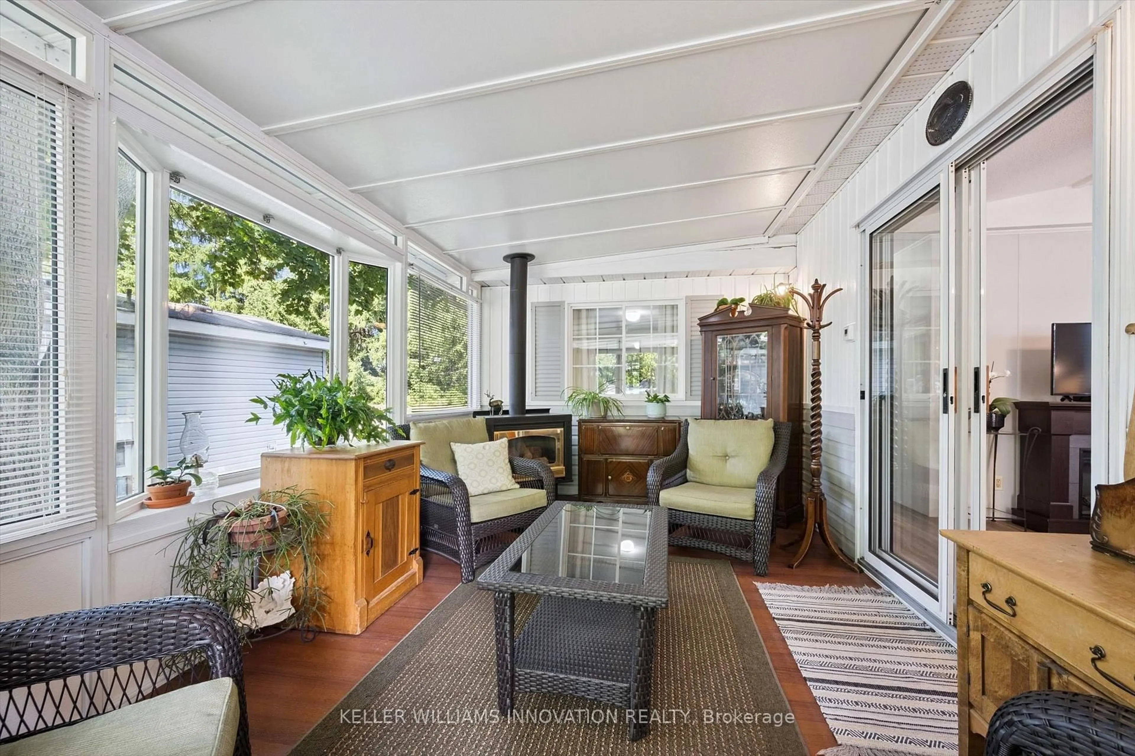 Patio, street for 580 Beaver Creek Rd #29, Waterloo Ontario N2V 3Z4