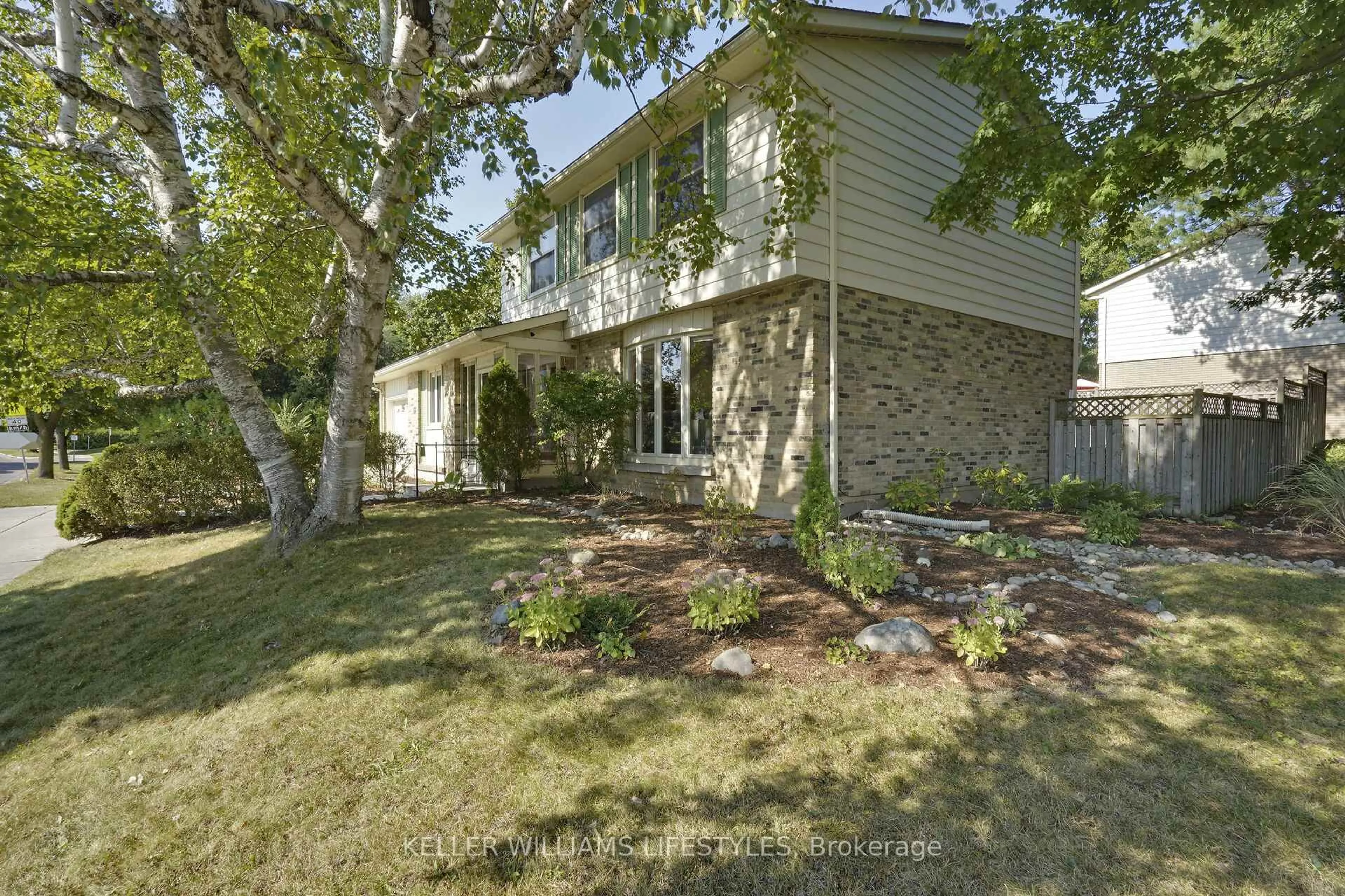 Unknown for 66 Lloyd Manor Cres, London North Ontario N6H 3Z3