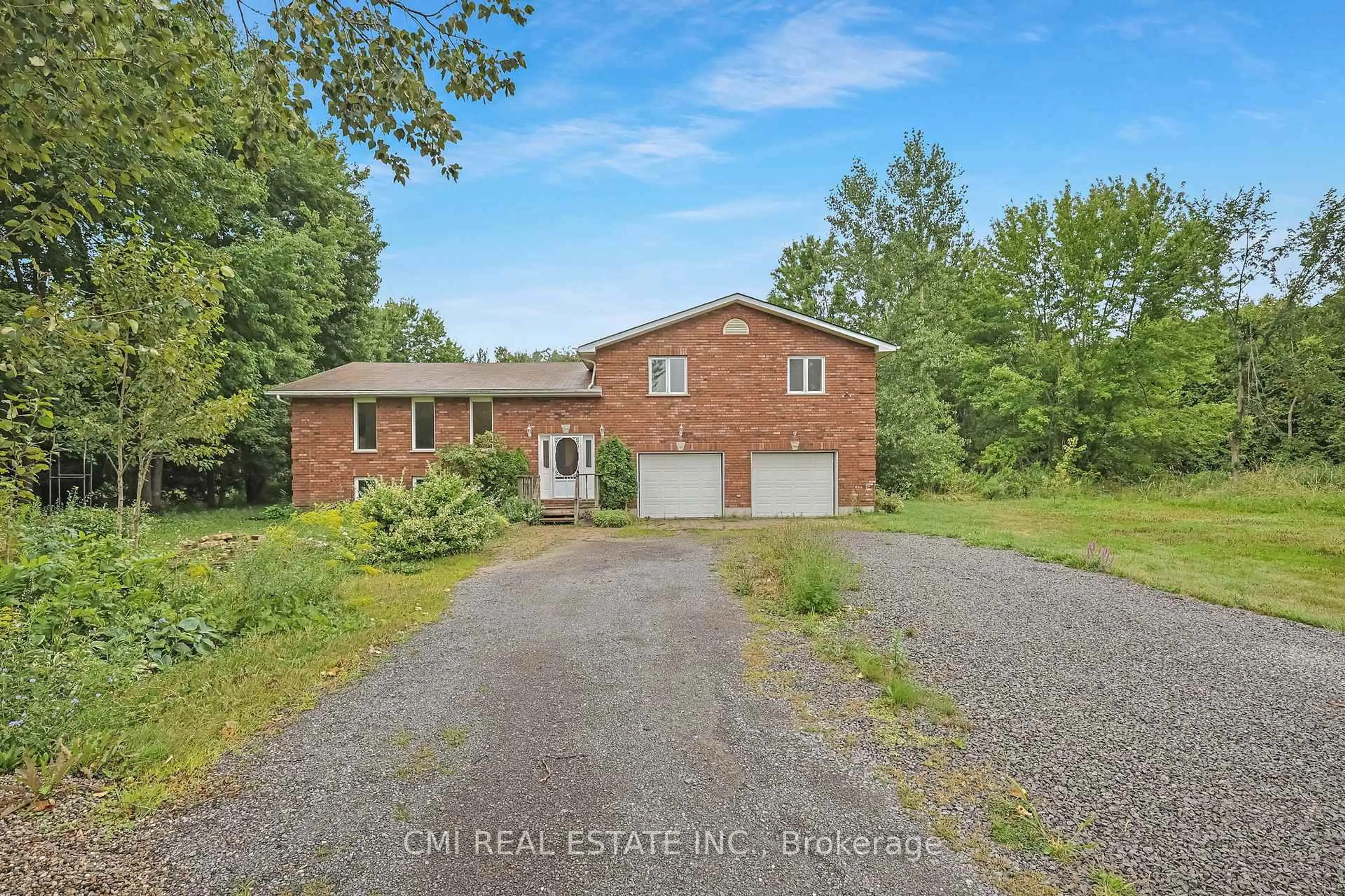 A pic from outside/outdoor area/front of a property/back of a property/a pic from drone, unknown for 1339 Rapids Rd, Tweed Ontario K0K 3J0