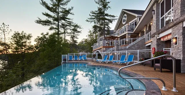 1869 MUSKOKA DISTRICT ROAD 118 WEST #4, Muskoka Lakes 3