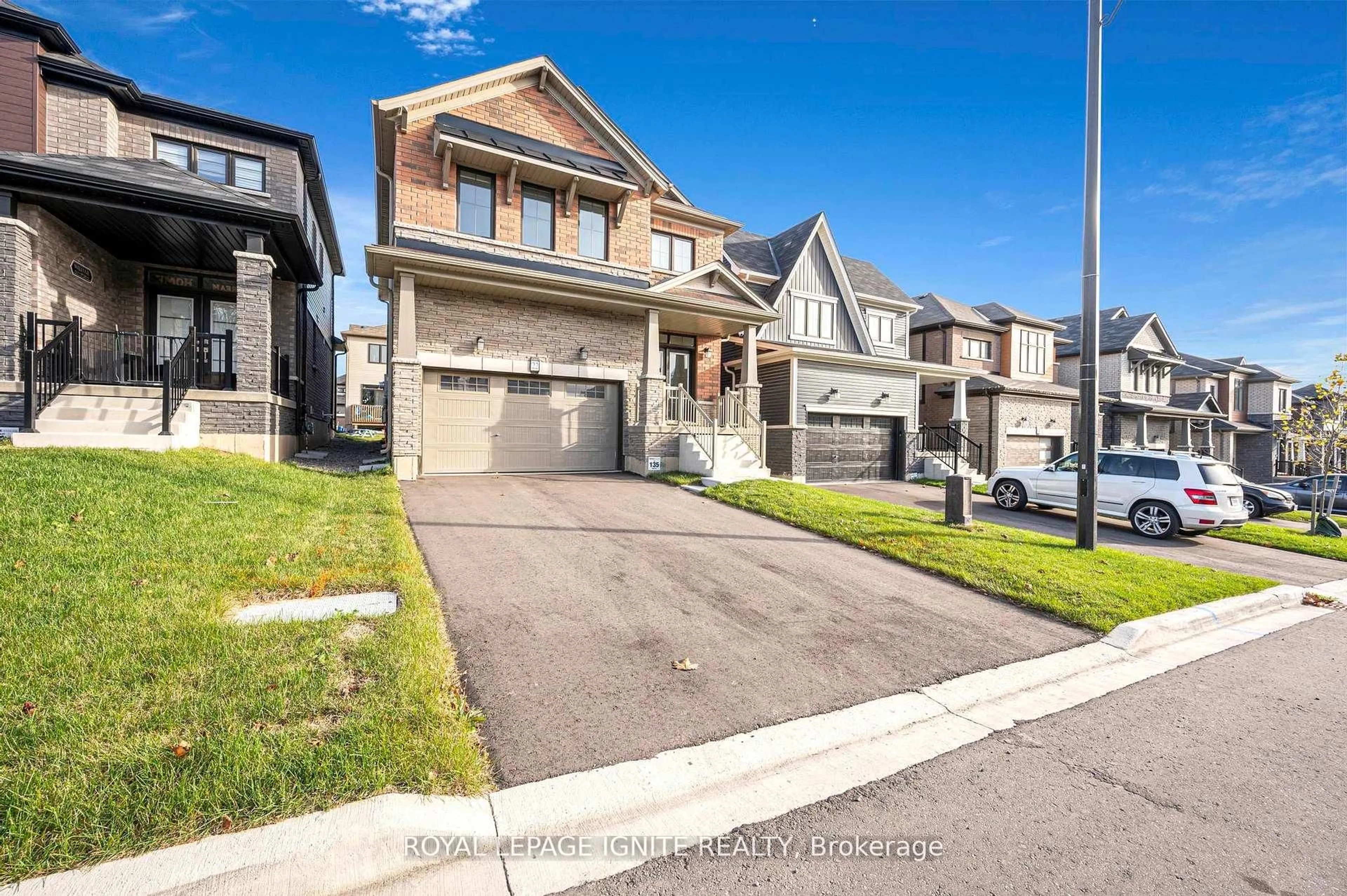 Home with brick exterior material, street for 22 Sundin Dr, Haldimand Ontario N3W 0H1