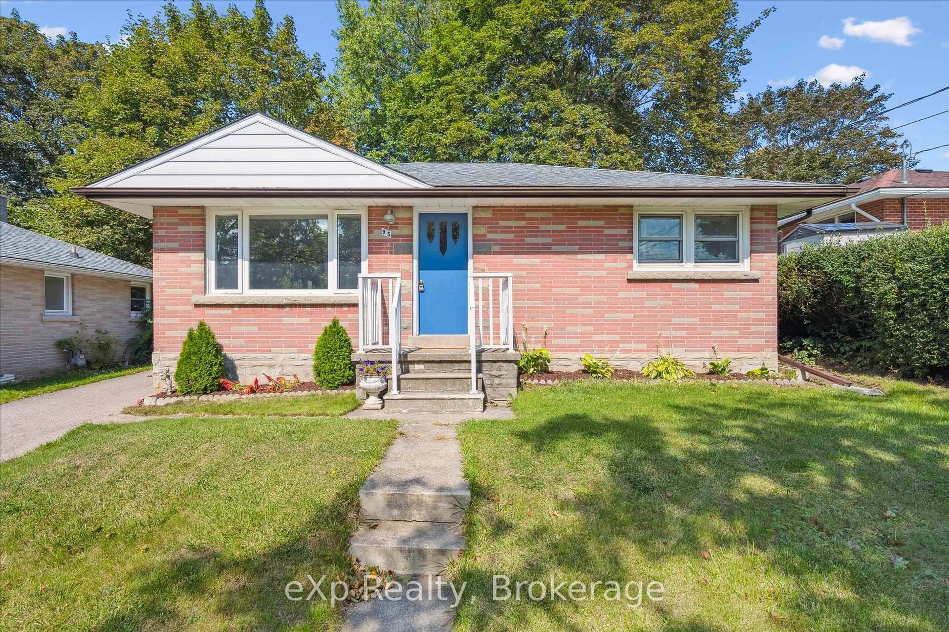 Home with brick exterior material, street for 95 Ottawa Cres, Guelph Ontario N1E 2B1