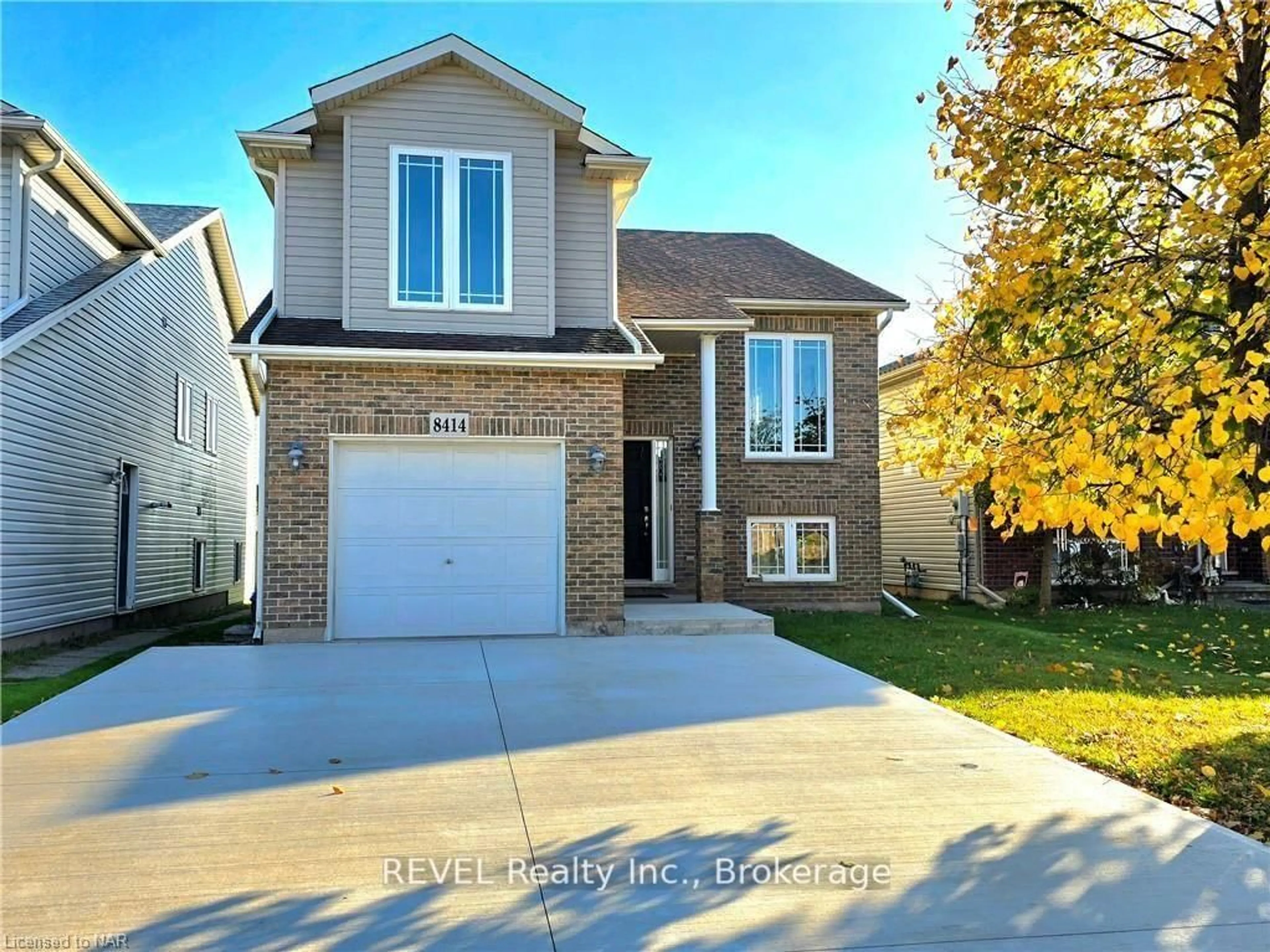 Home with brick exterior material, street for 8414 ATACK Crt, Niagara Falls Ontario L2H 3N4