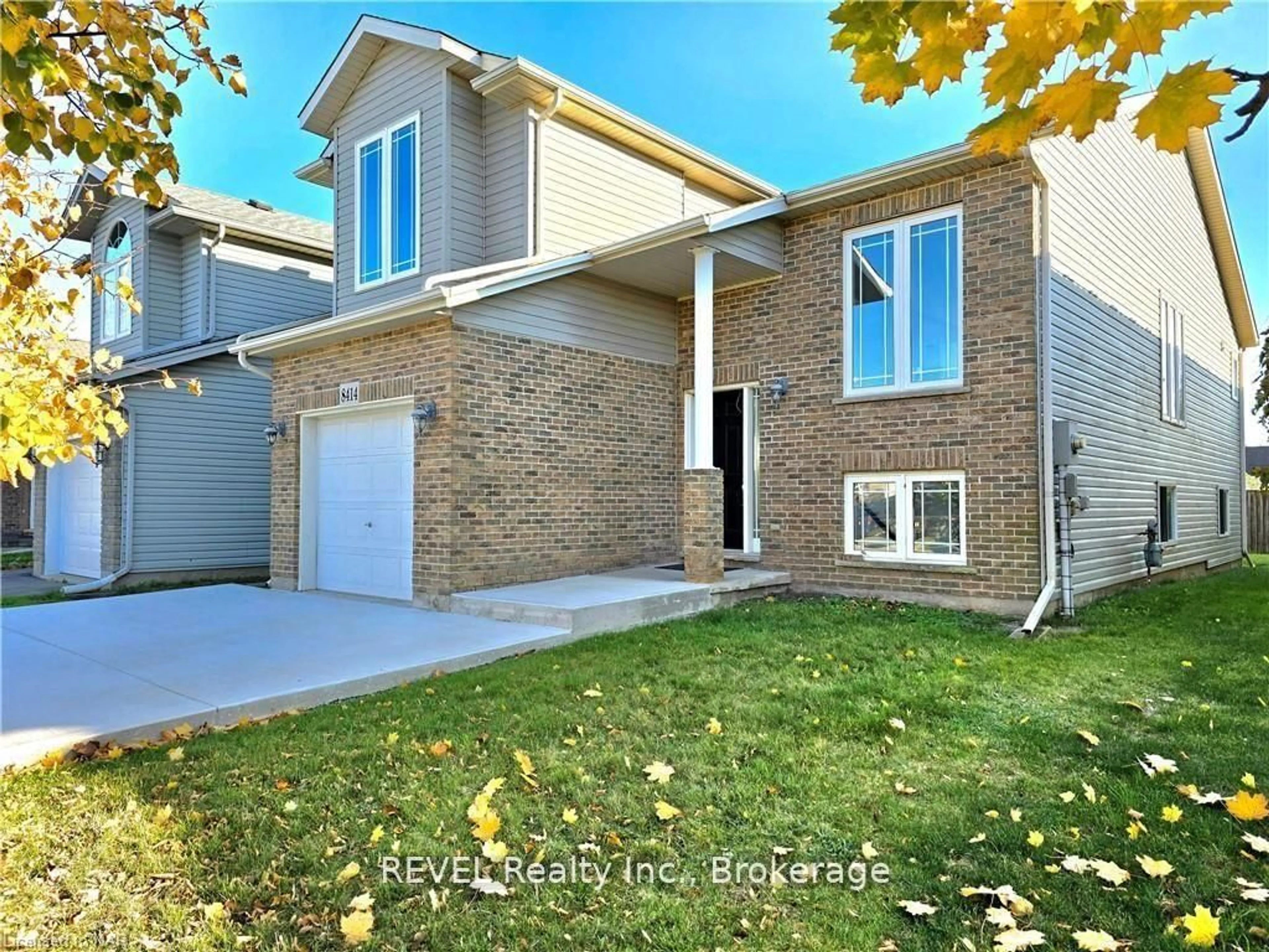 Home with brick exterior material, street for 8414 ATACK Crt, Niagara Falls Ontario L2H 3N4