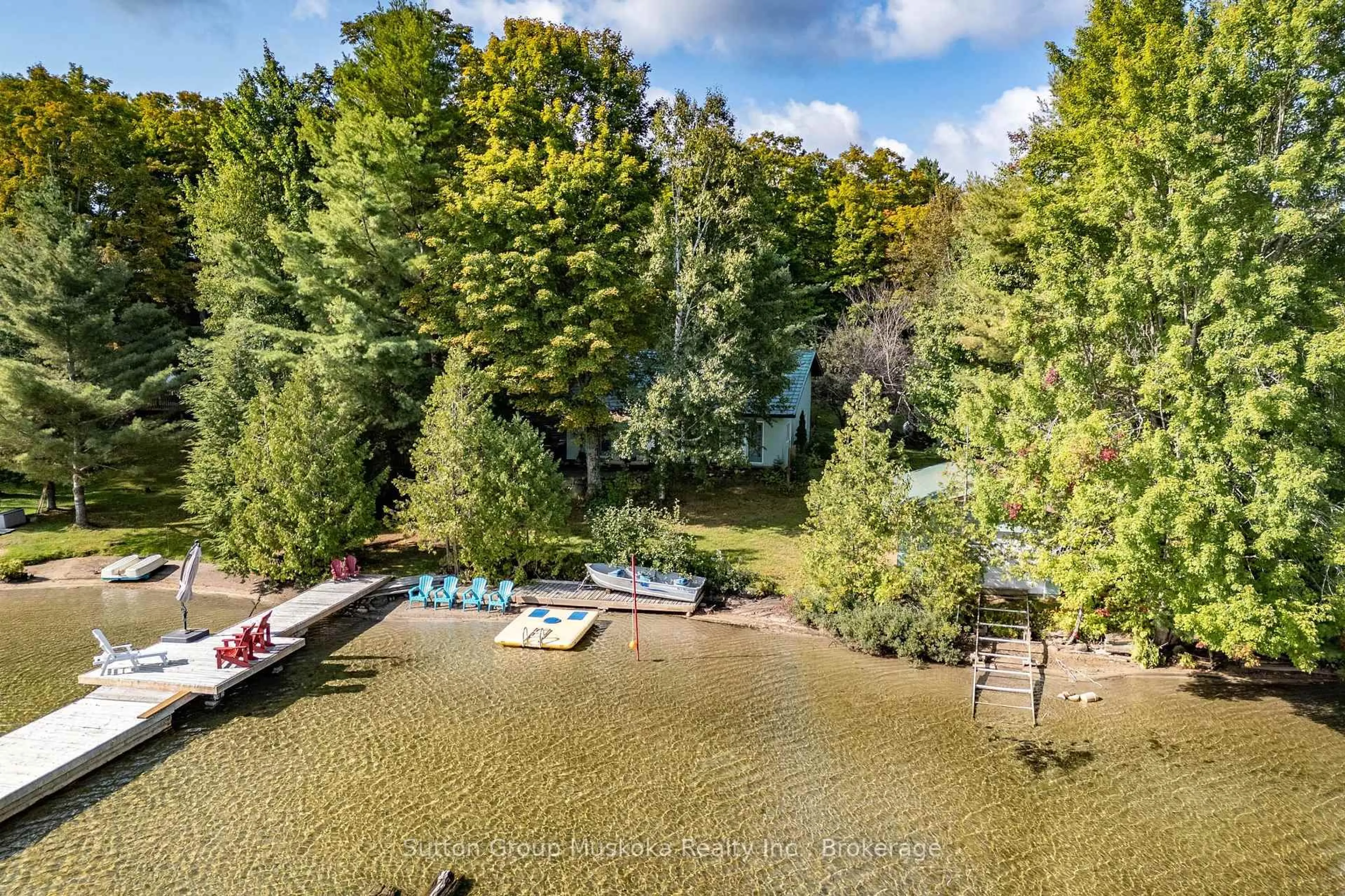 A pic from outside/outdoor area/front of a property/back of a property/a pic from drone, water/lake/river/ocean view for 178 LONG POINT Rd, Huntsville Ontario P0B 1M0