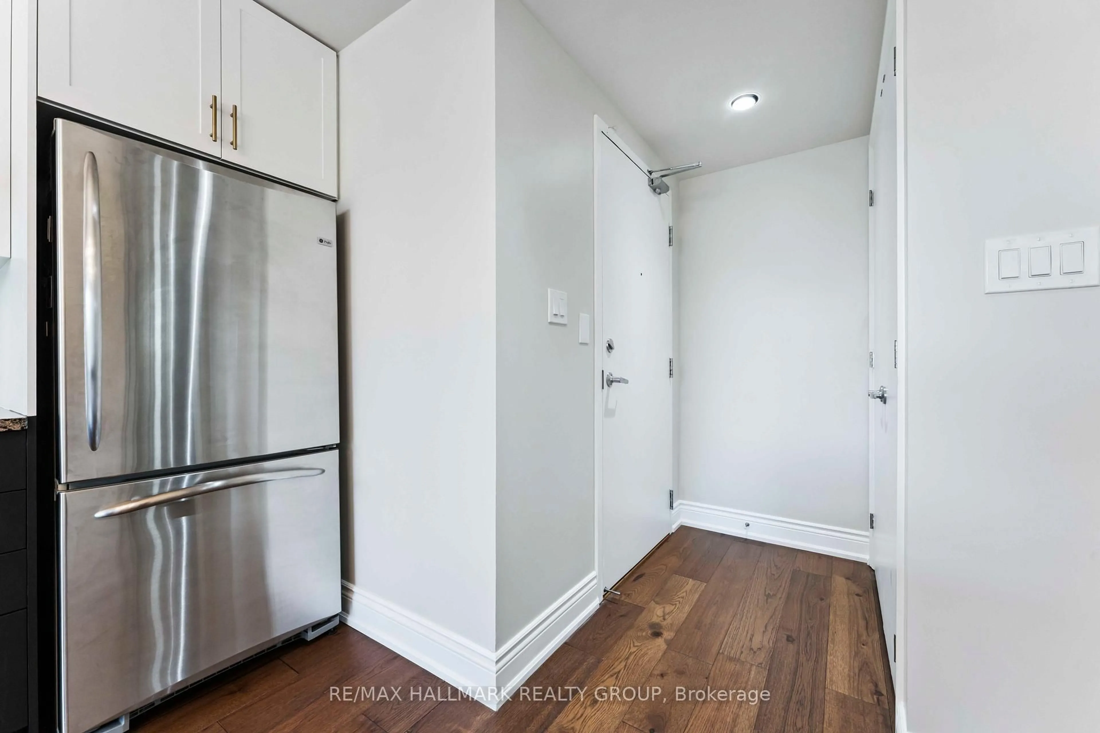Unknown for 808 Bronson Ave #316, Ottawa Ontario K1S 5A4
