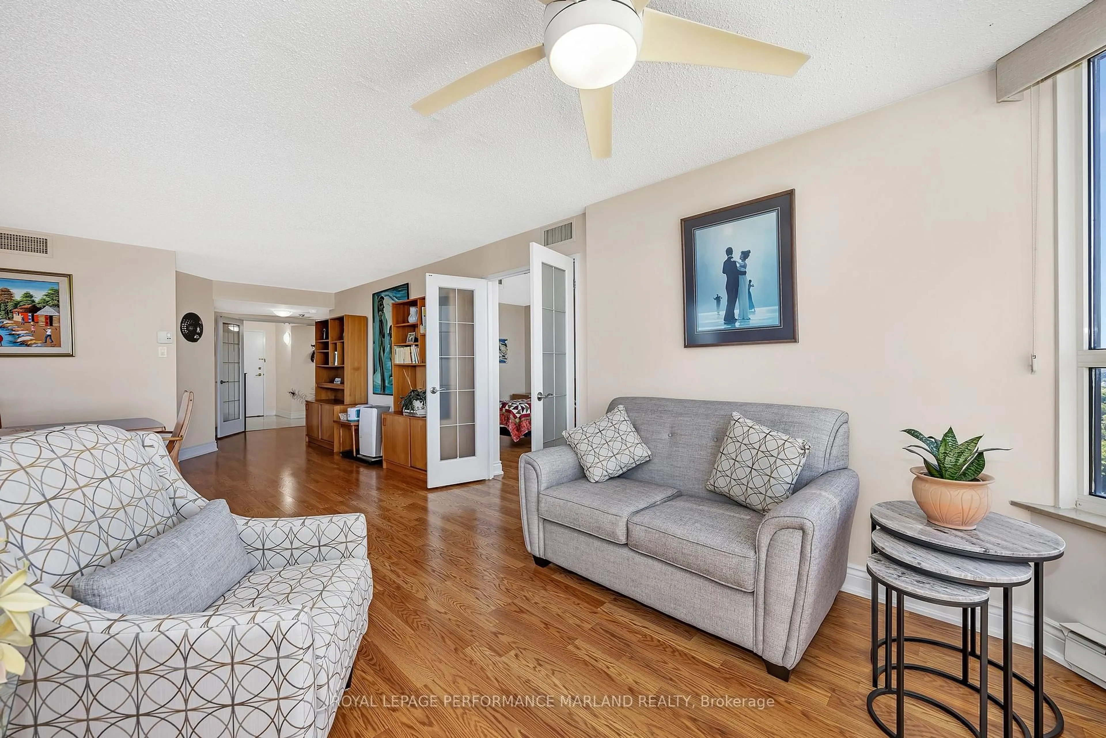 Living room with furniture, unknown for 1510 Riverside Dr #2407, Ottawa Ontario K1G 4X5