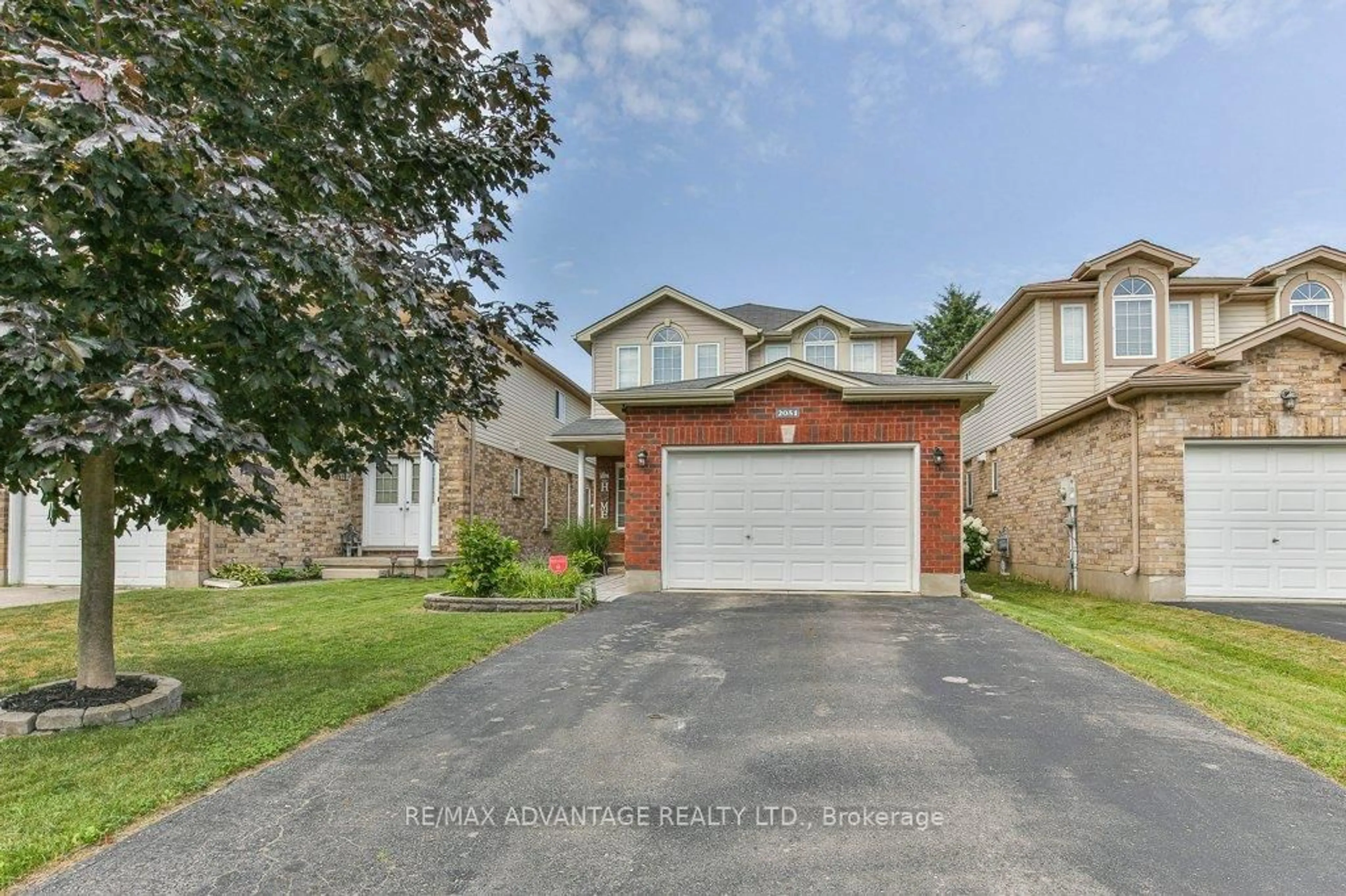 Unknown for 2051 Foxwood Ave, London North Ontario N6G 0C6