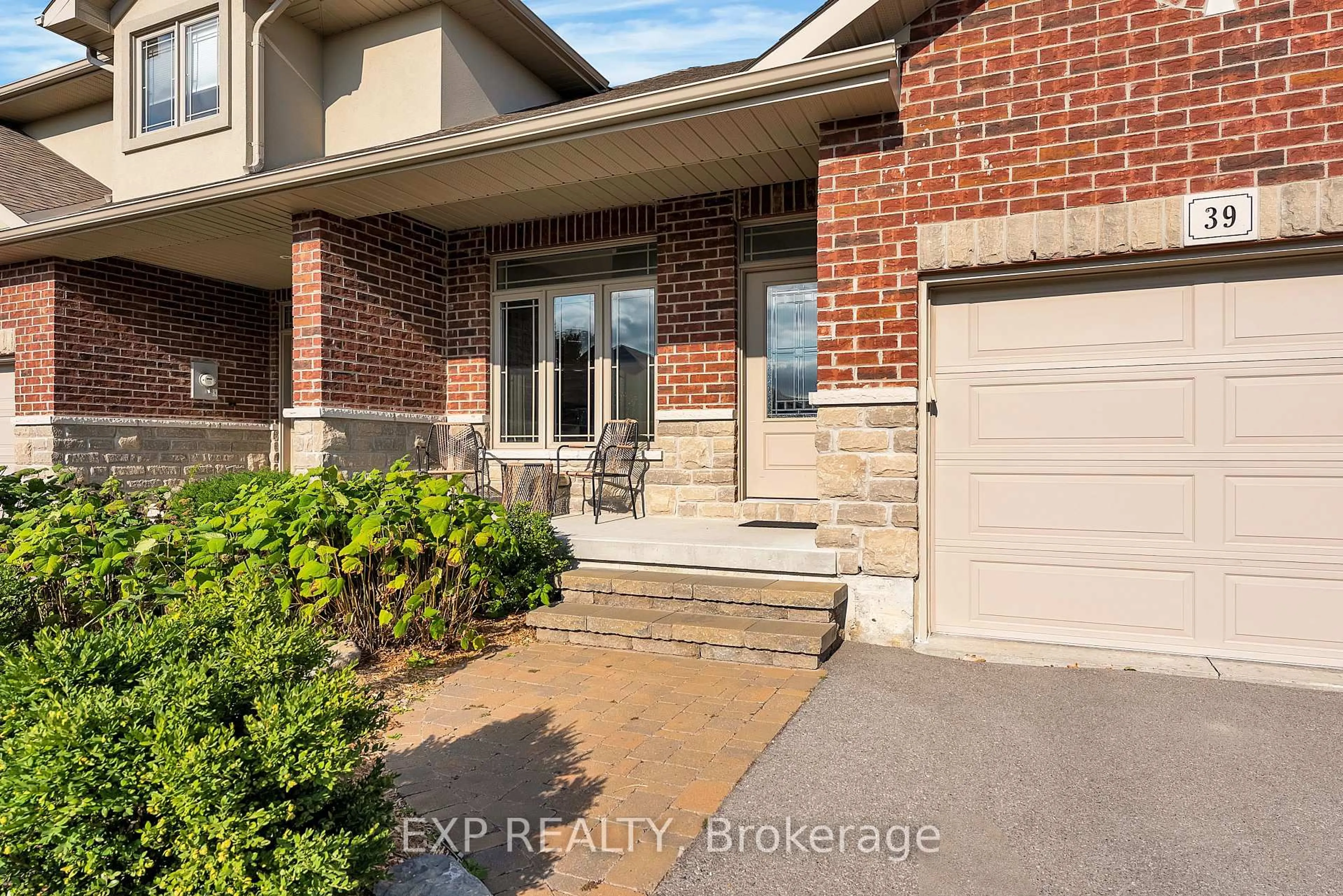 Home with brick exterior material, street for 39 Hanover Crt, Belleville Ontario K8N 0B3