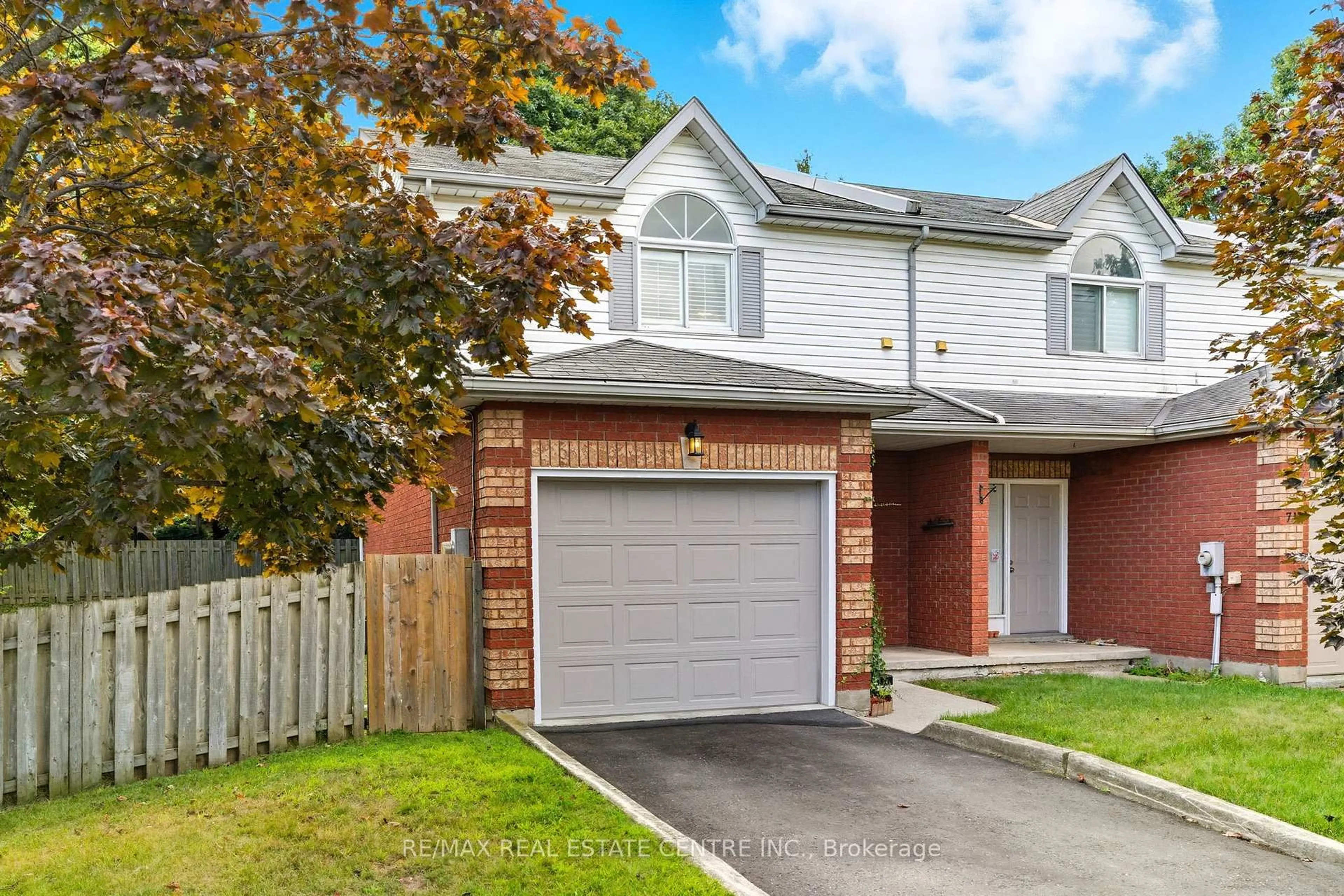 Home with brick exterior material, street for 713 Champlain Blvd, Cambridge Ontario N1R 7Z8