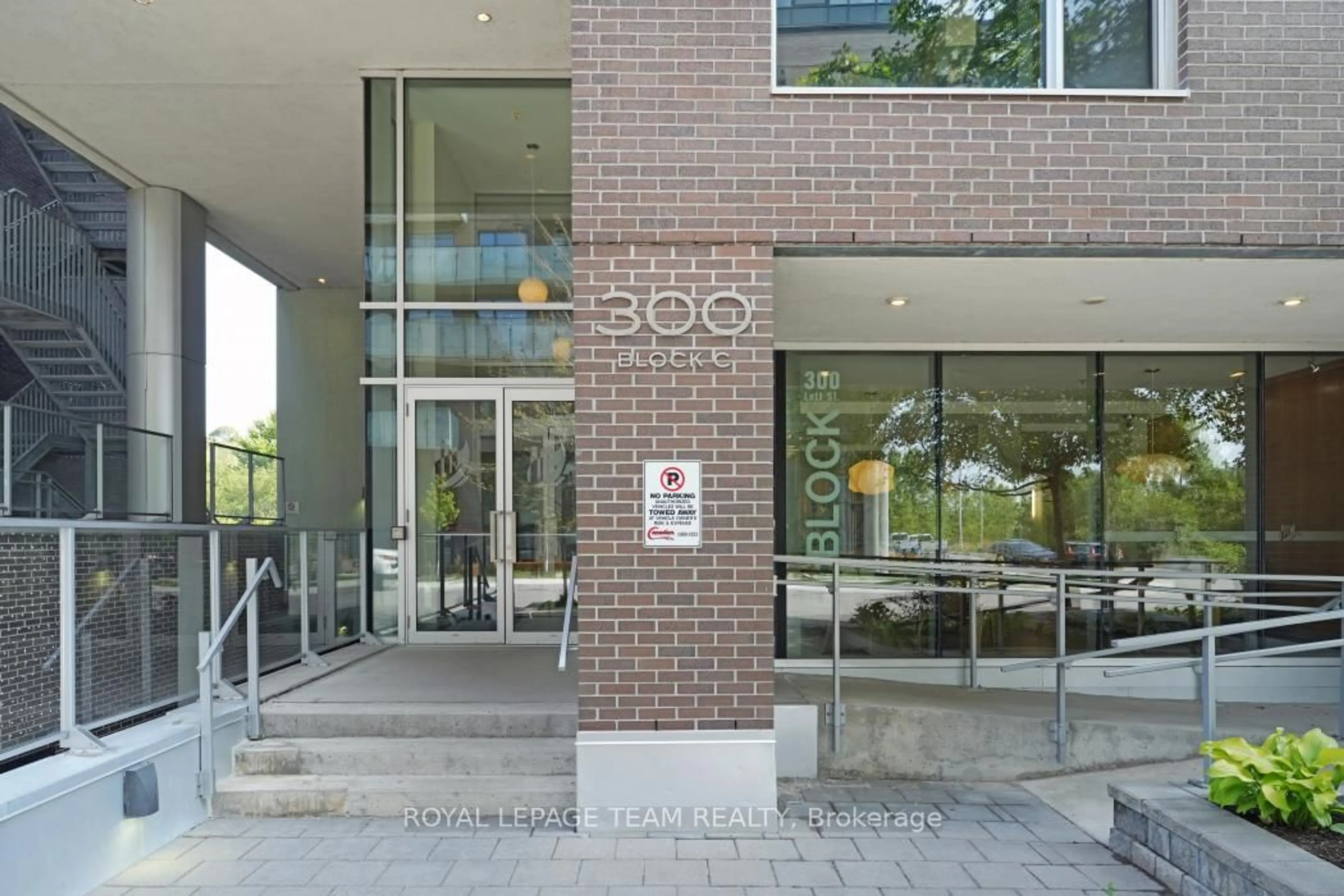 Unknown for 300C Lett St #324, Ottawa Ontario K1R 0A8
