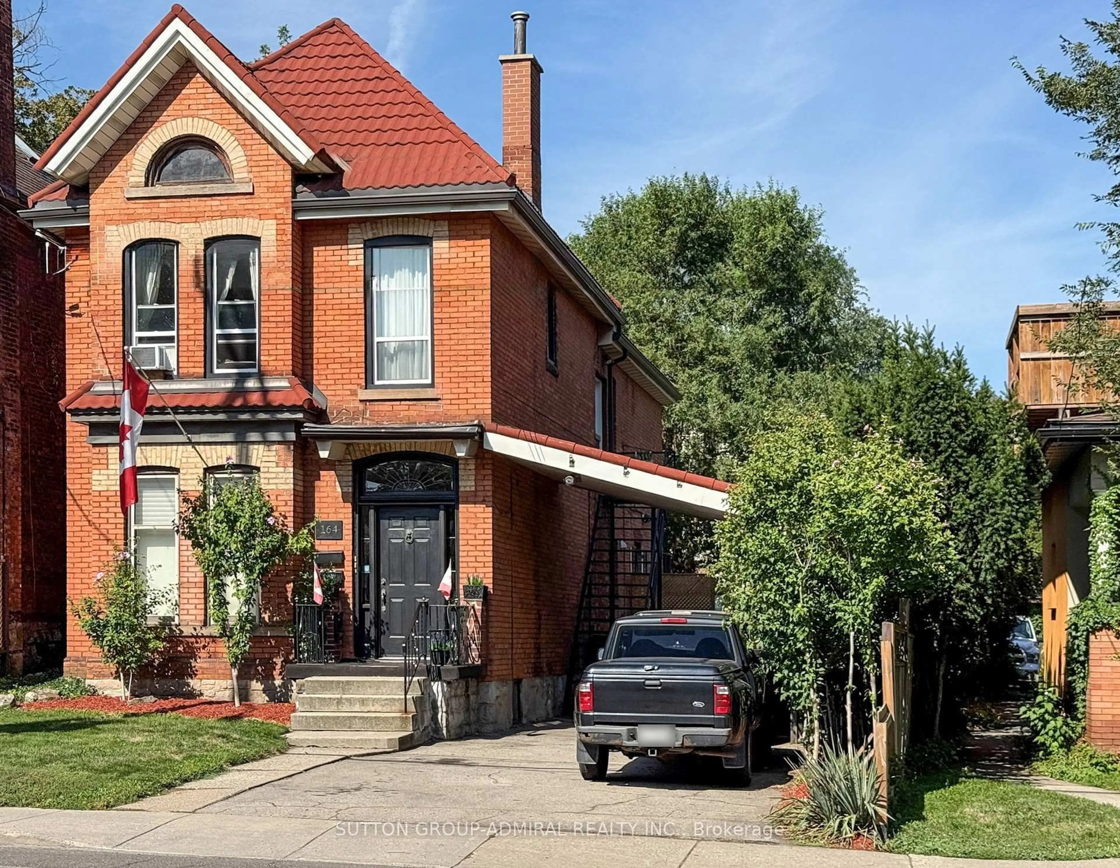 Home with brick exterior material, street for 164 WENTWORTH St, Hamilton Ontario L8N 2Z2