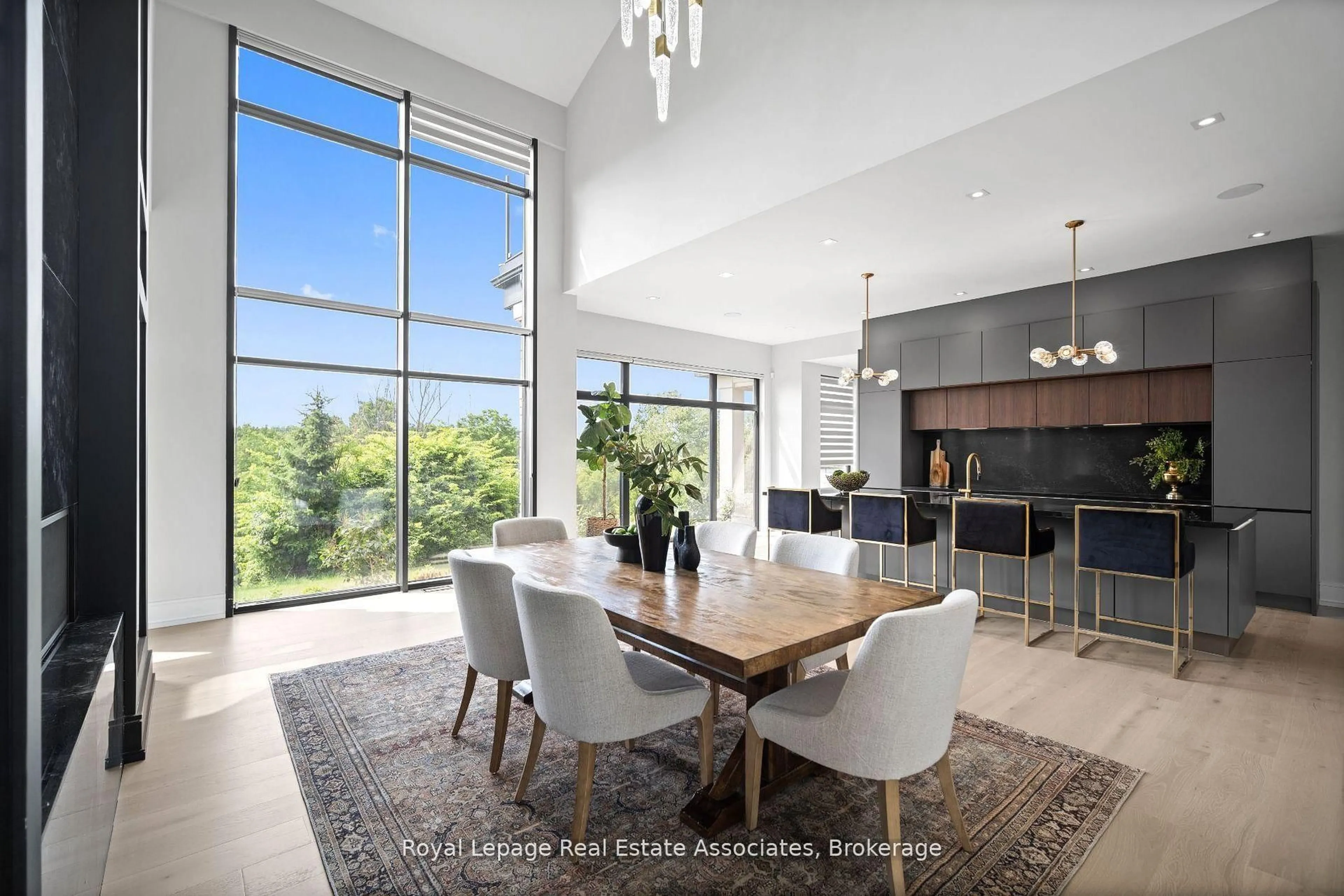 Dining room, unknown for 2 River Rd, Brant Ontario N3T 0N2