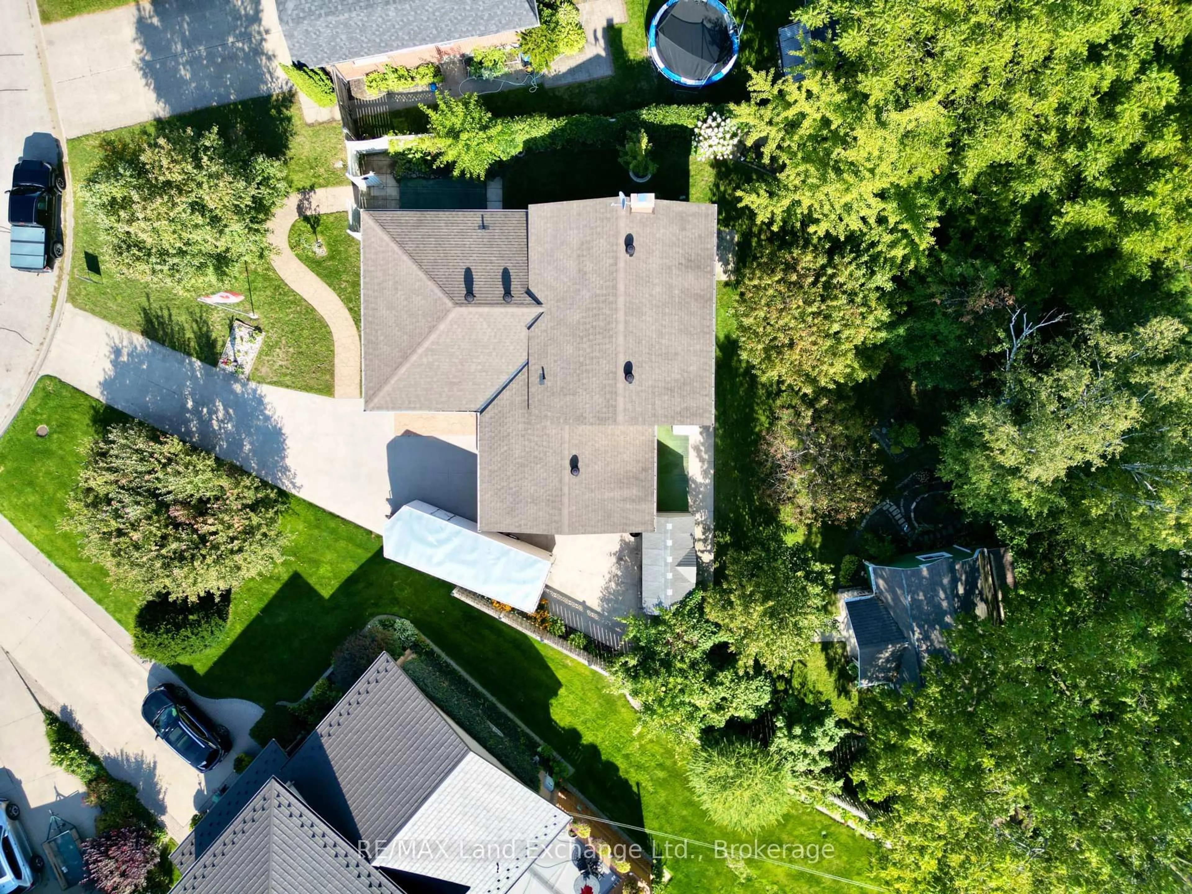 A pic from outside/outdoor area/front of a property/back of a property/a pic from drone, street for 653 Ashwell Cres, Saugeen Shores Ontario N0H 2C3