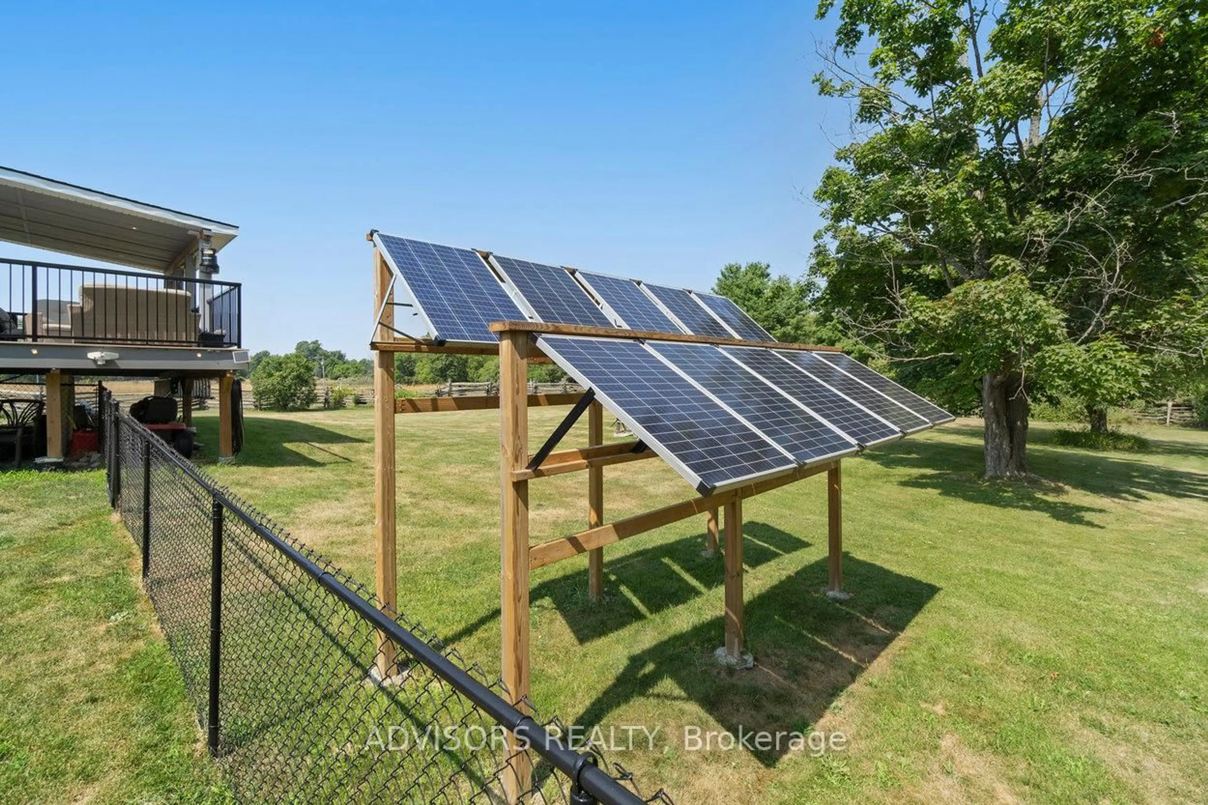A pic from outside/outdoor area/front of a property/back of a property/a pic from drone, building for 36 Rapids Rd, Thomasburg Ontario K0K 3H0