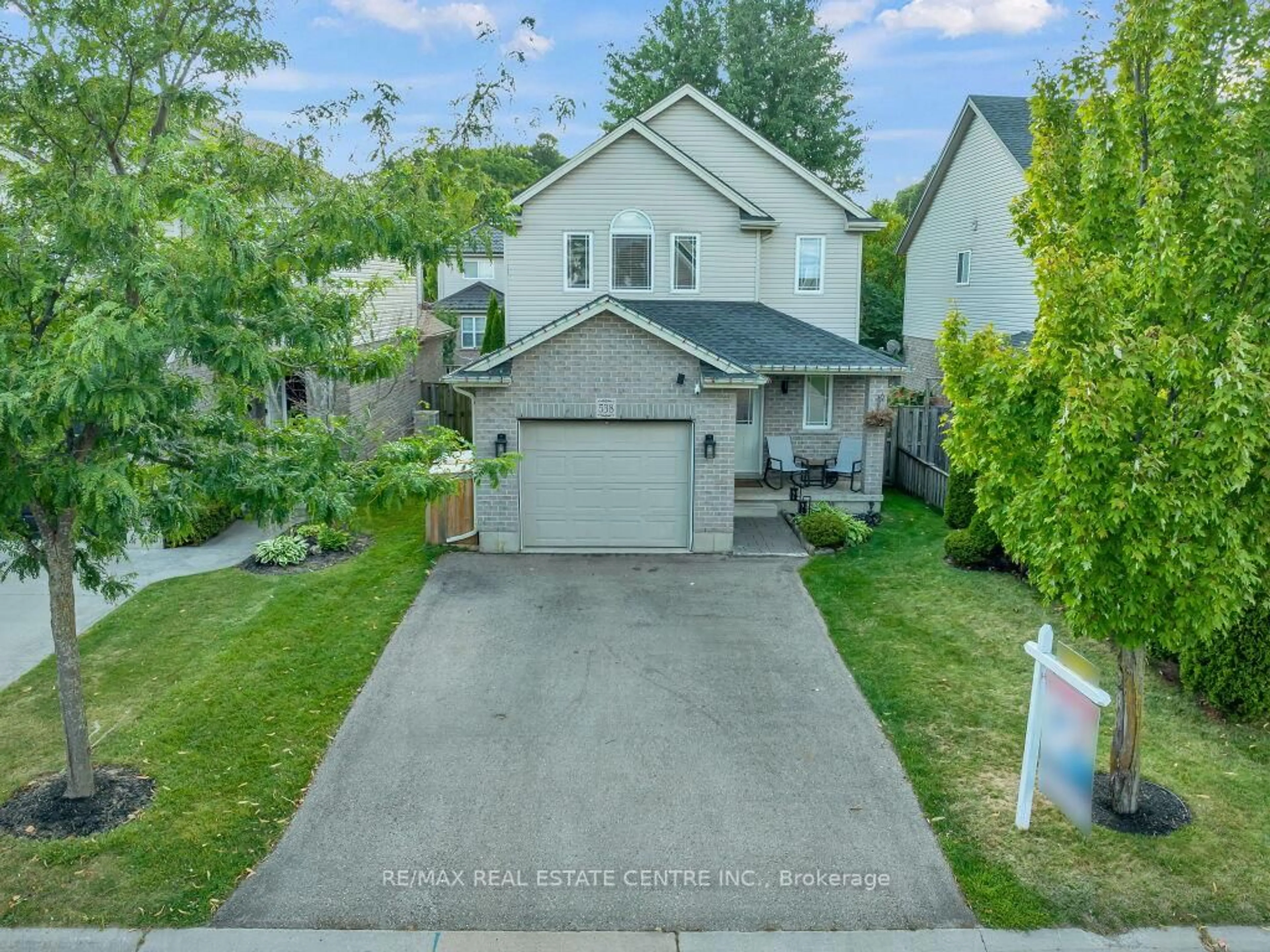 A pic from outside/outdoor area/front of a property/back of a property/a pic from drone, street for 538 ALBERTA Ave, Woodstock Ontario N4V 1H2