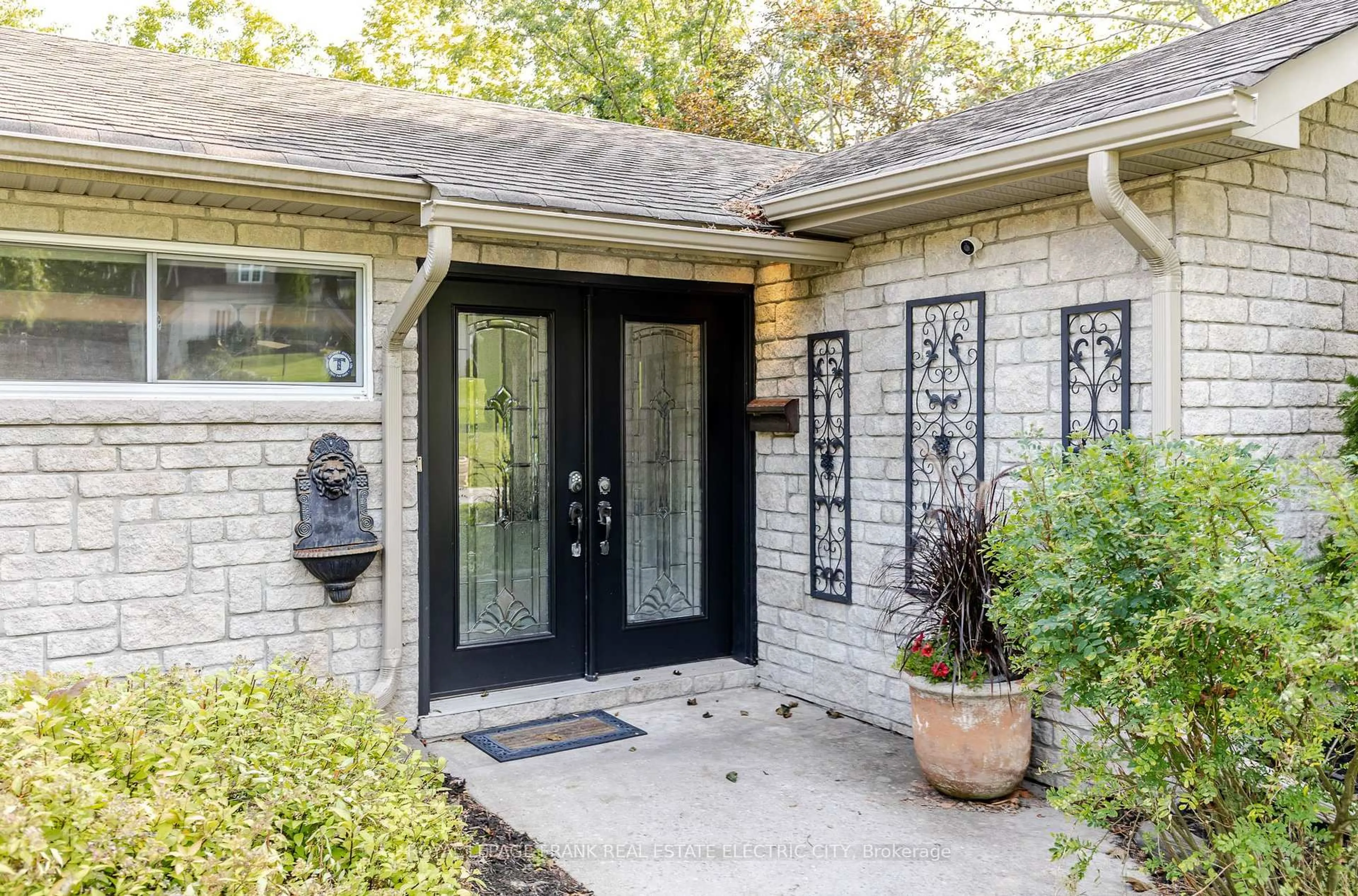 Home with brick exterior material, street for 142 Ridgewood Rd, Peterborough Ontario K9J 1P3