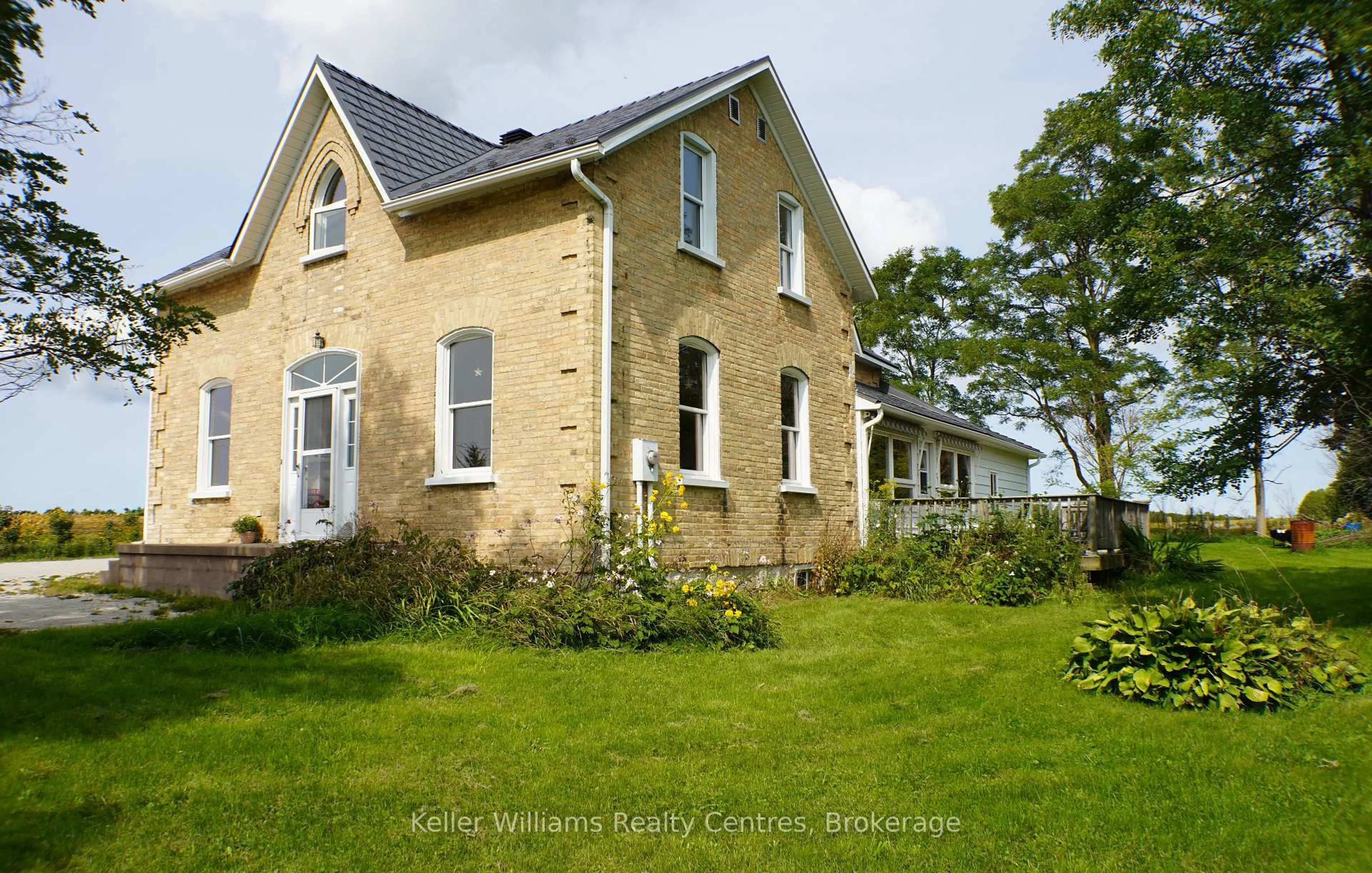 Home with brick exterior material, building for 7175 Highway 21, South Bruce Peninsula Ontario N0H 2T0