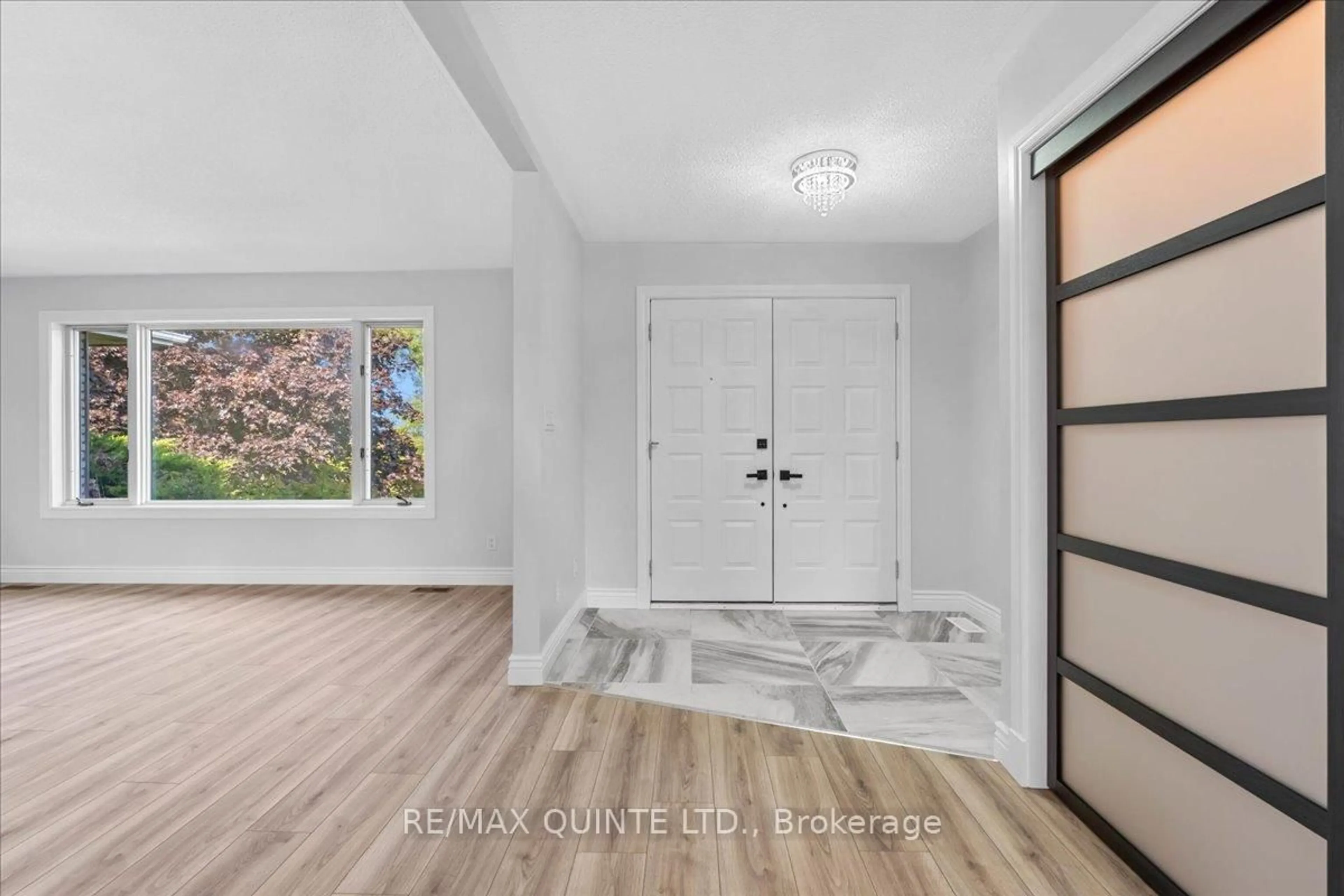 Indoor entryway for 737 County Road 18 Rd, Prince Edward County Ontario K0K 1P0