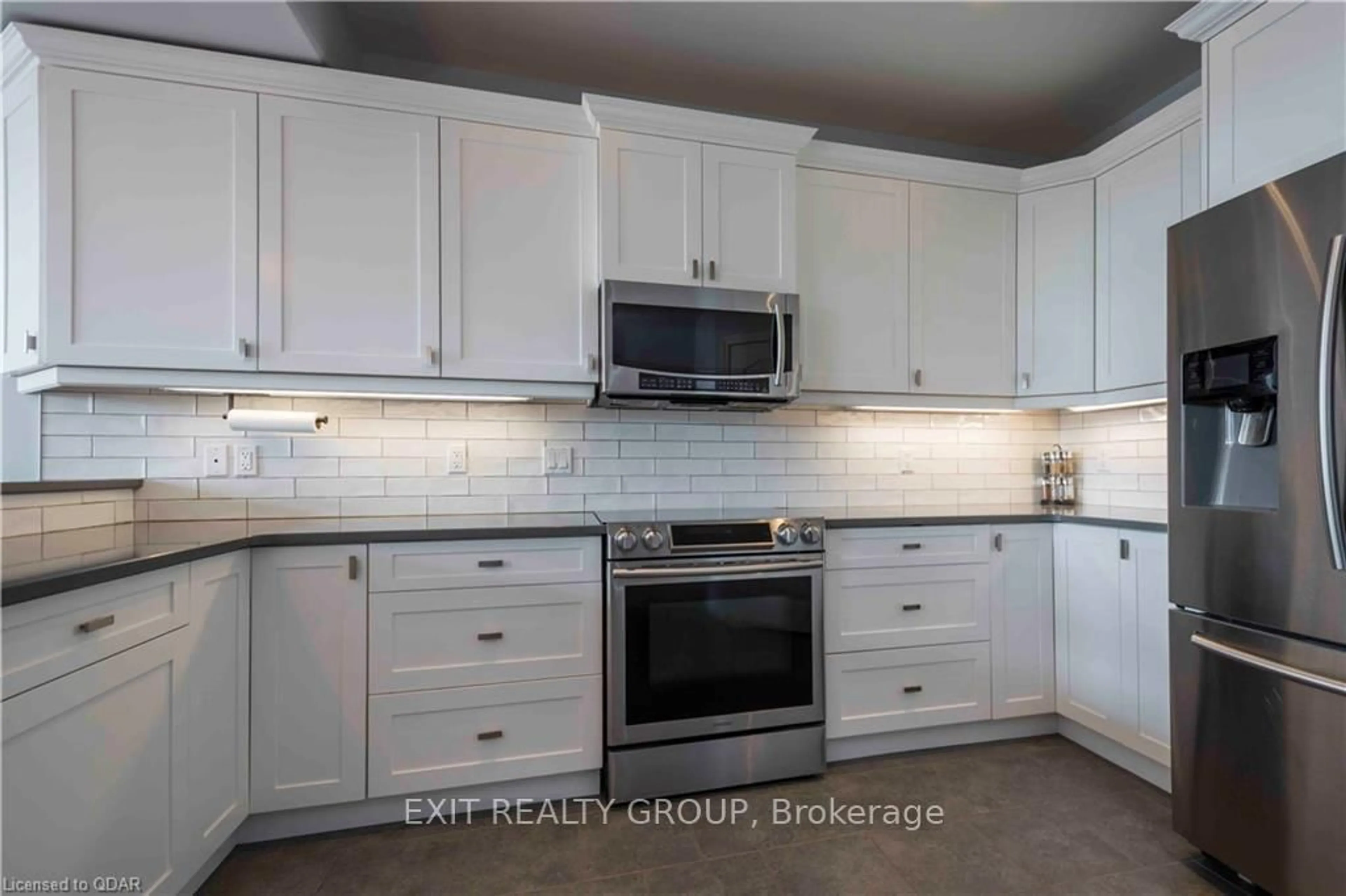 Unknown for 23 Scenic Dr, Belleville Ontario K8N 4Z5