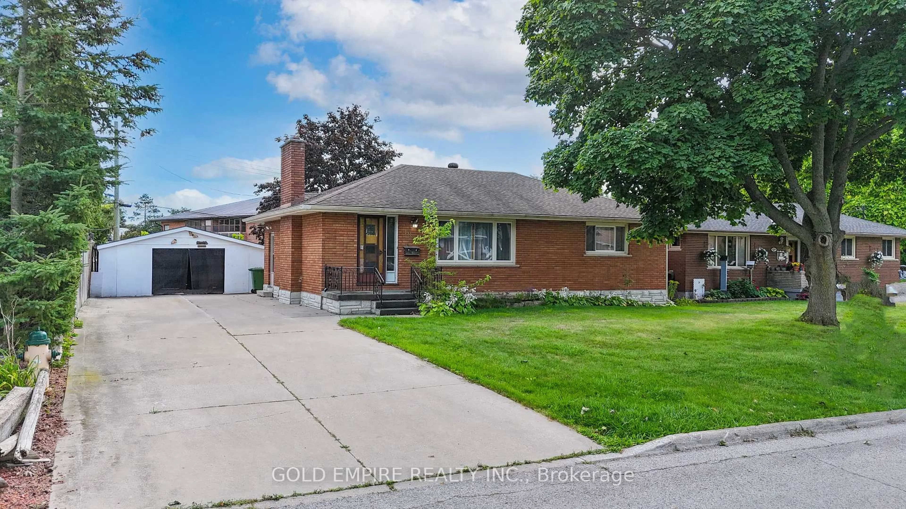 Home with brick exterior material, street for 19 ST JOSEPH St, St. Thomas Ontario N5R 1S8