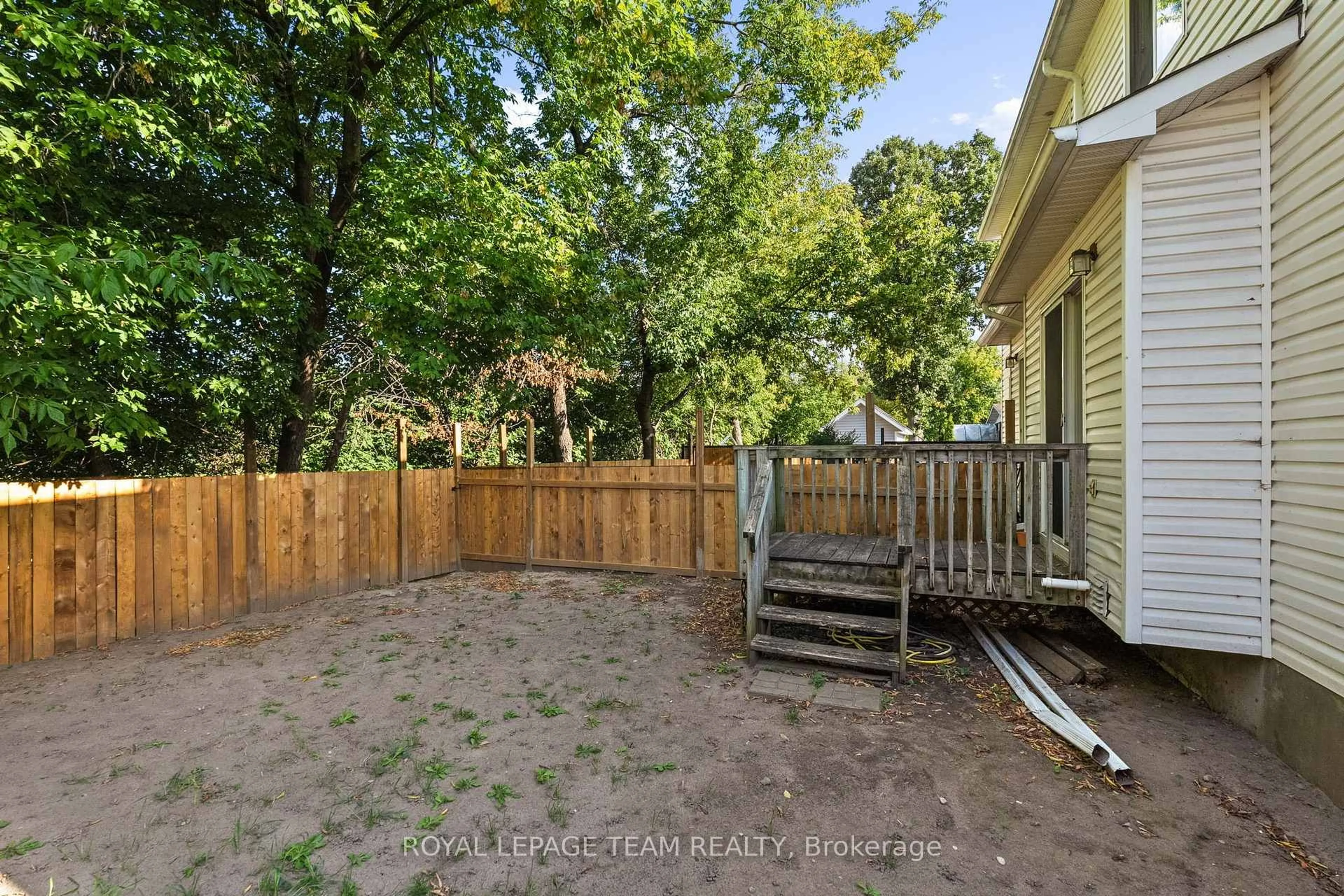 Patio, forest/trees view for 1991 Banff Ave, Ottawa Ontario K1V 7X6