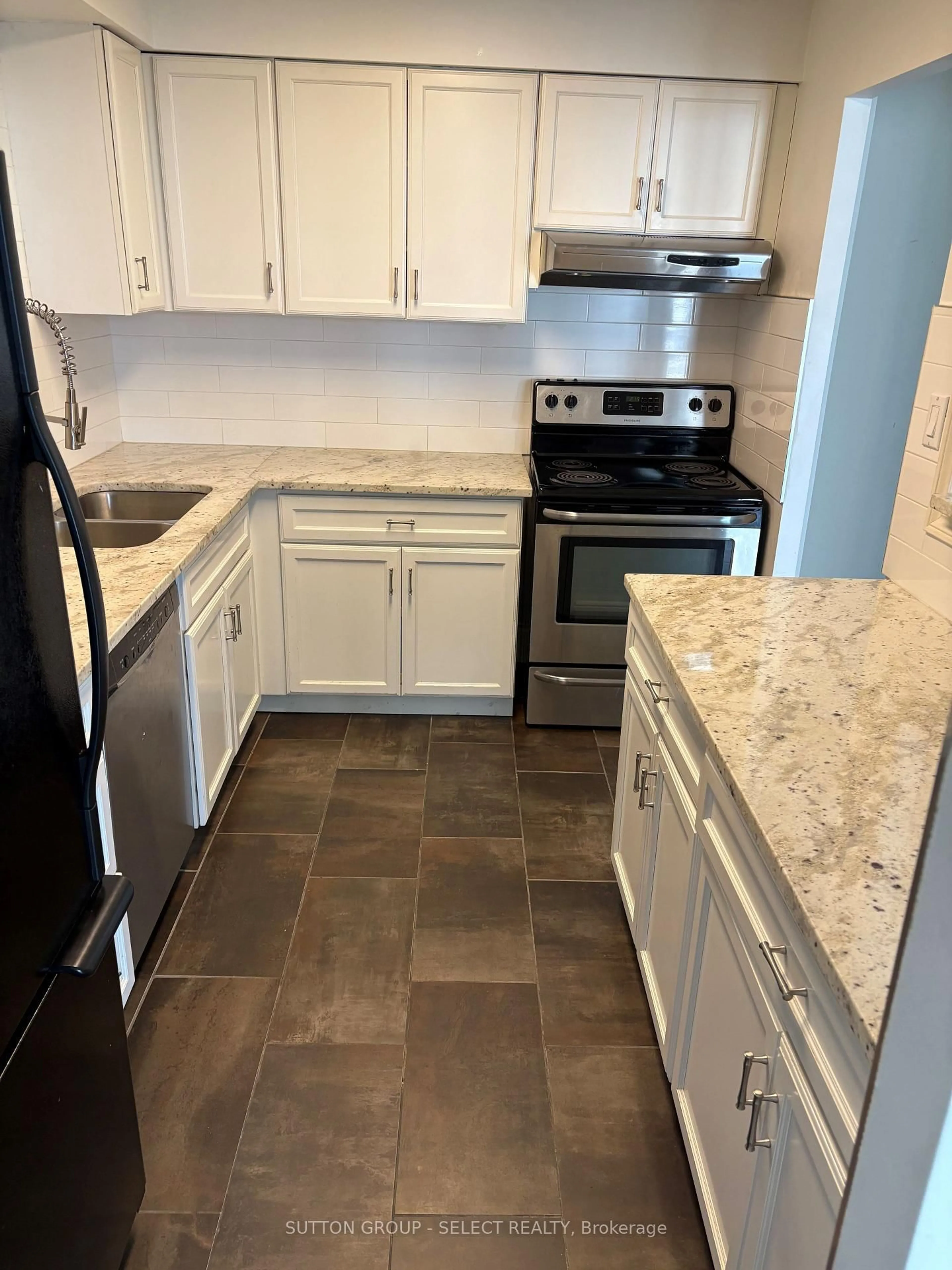 Standard kitchen, ceramic/tile floor for 363 COLBORNE St #1703, London East Ontario N6B 3N3