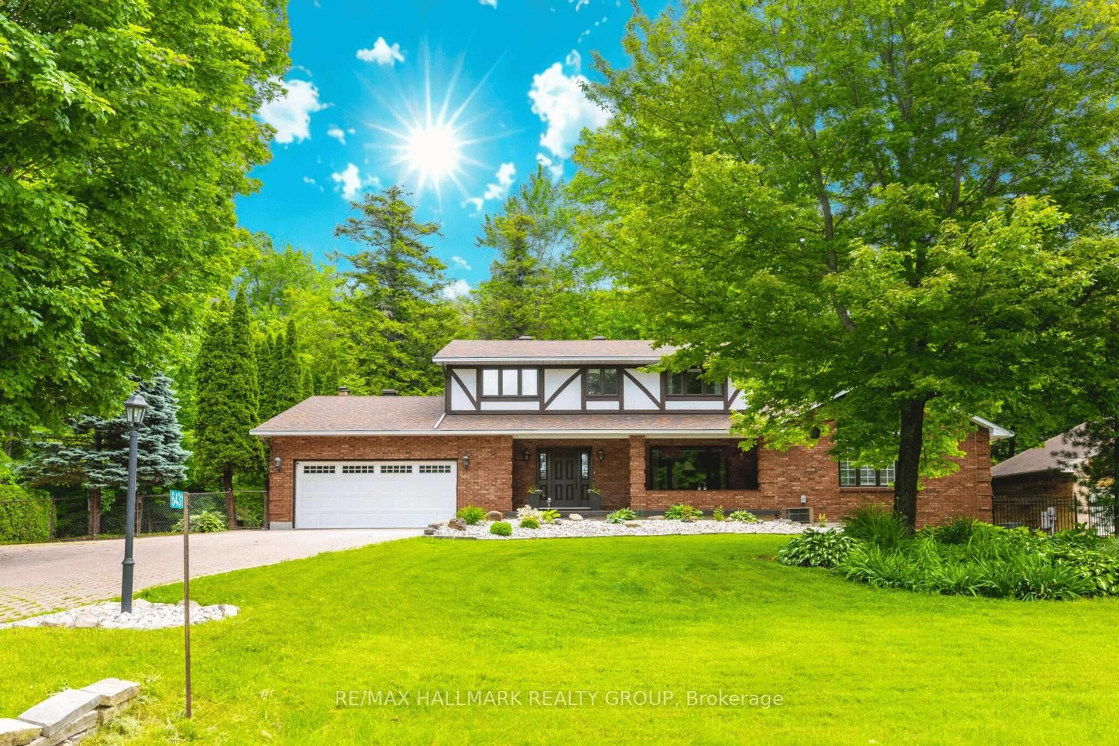 Home with brick exterior material, unknown for 6431 Clingin Lane, Manotick Ontario K4M 1B3
