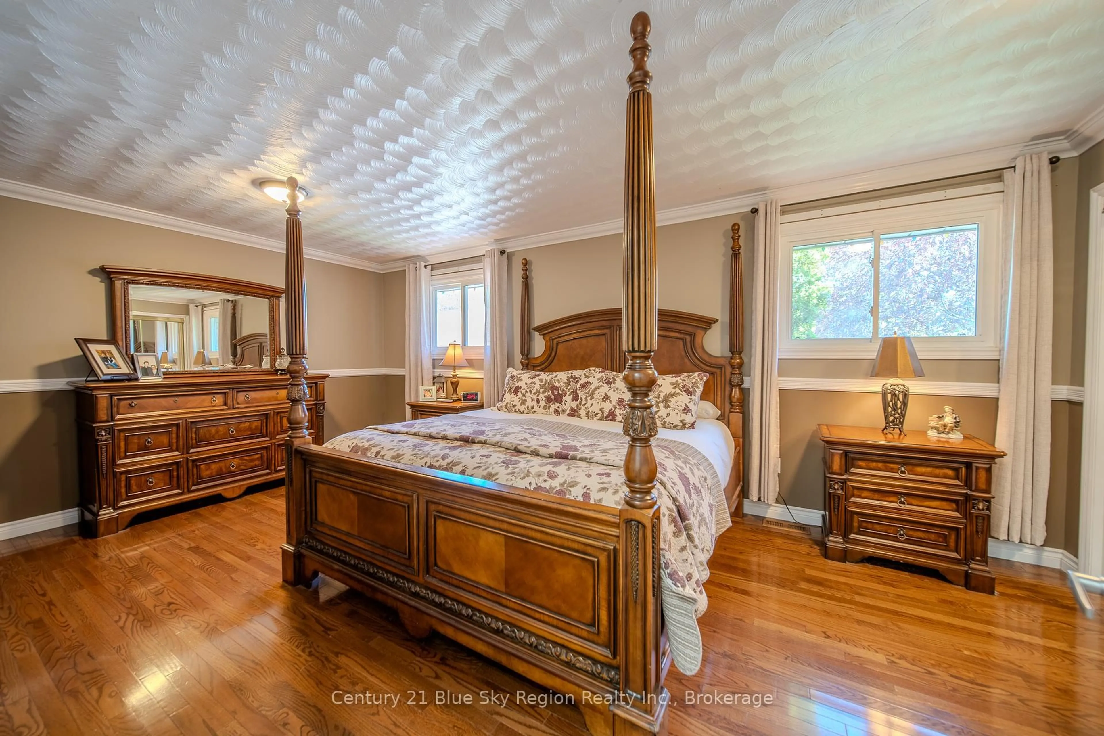 Bedroom with bed, wood/laminate floor for 589 Elmwood Ave, North Bay Ontario P1B 8X8