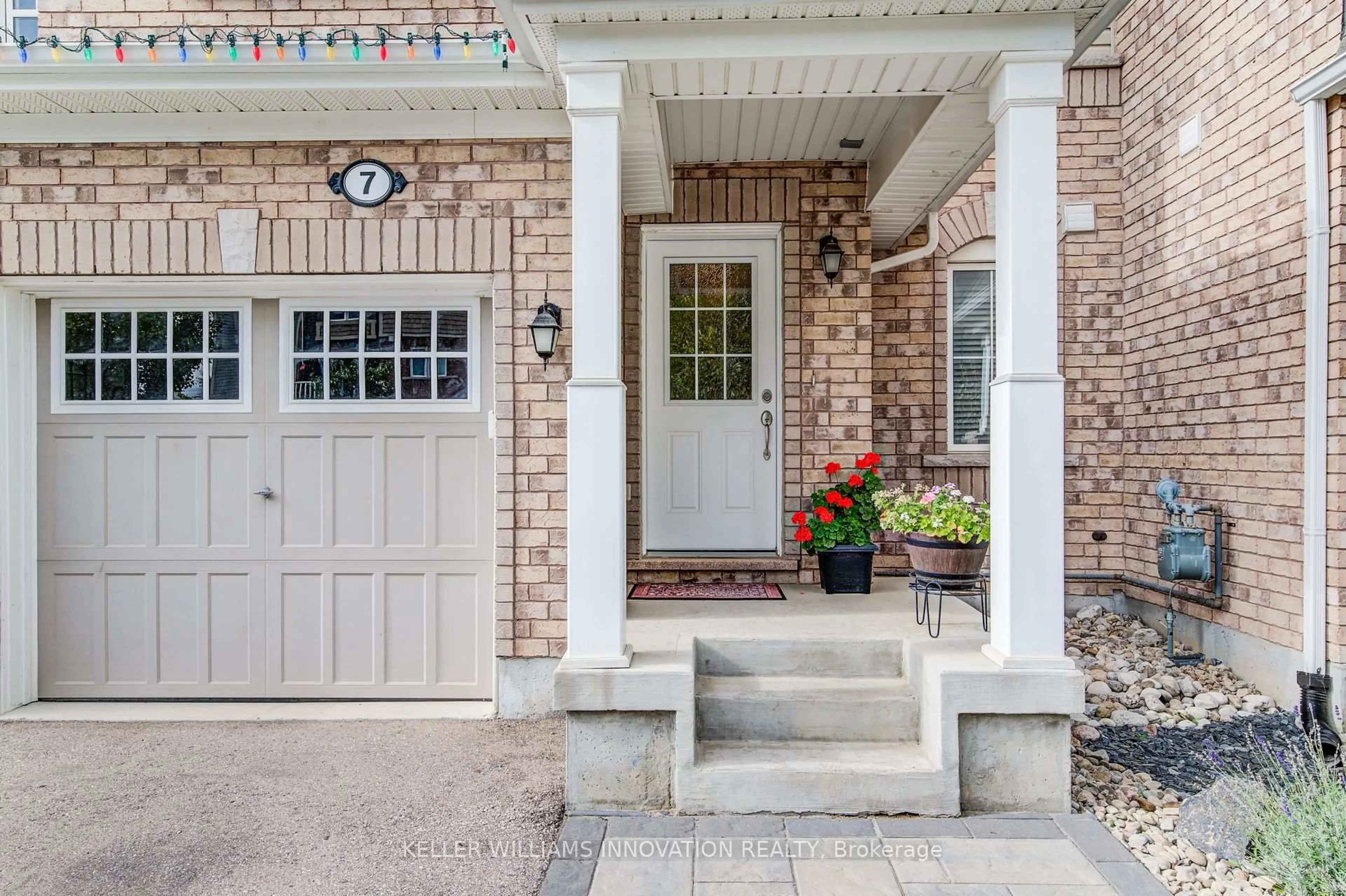 Unknown for 7 Stratus St, Kitchener Ontario N2R 0K6