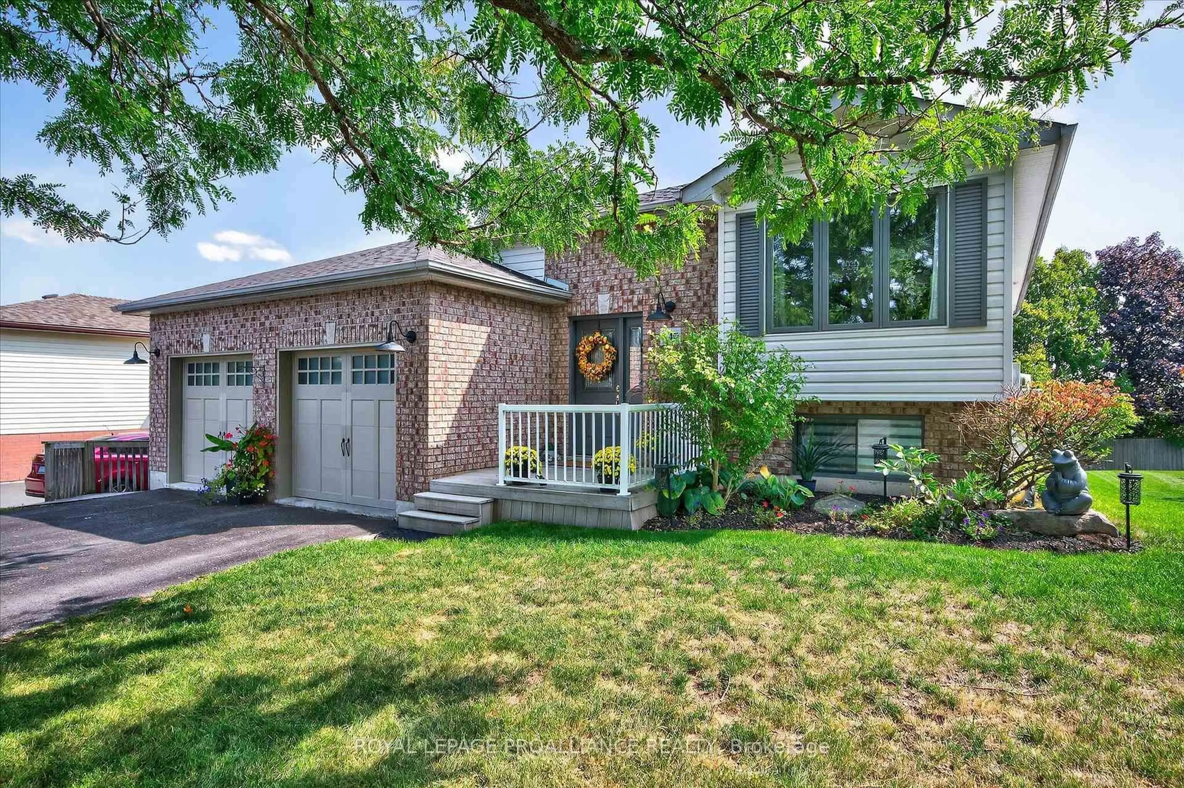 Home with brick exterior material, street for 845 Stewart Dr, Peterborough Ontario K9J 7R3
