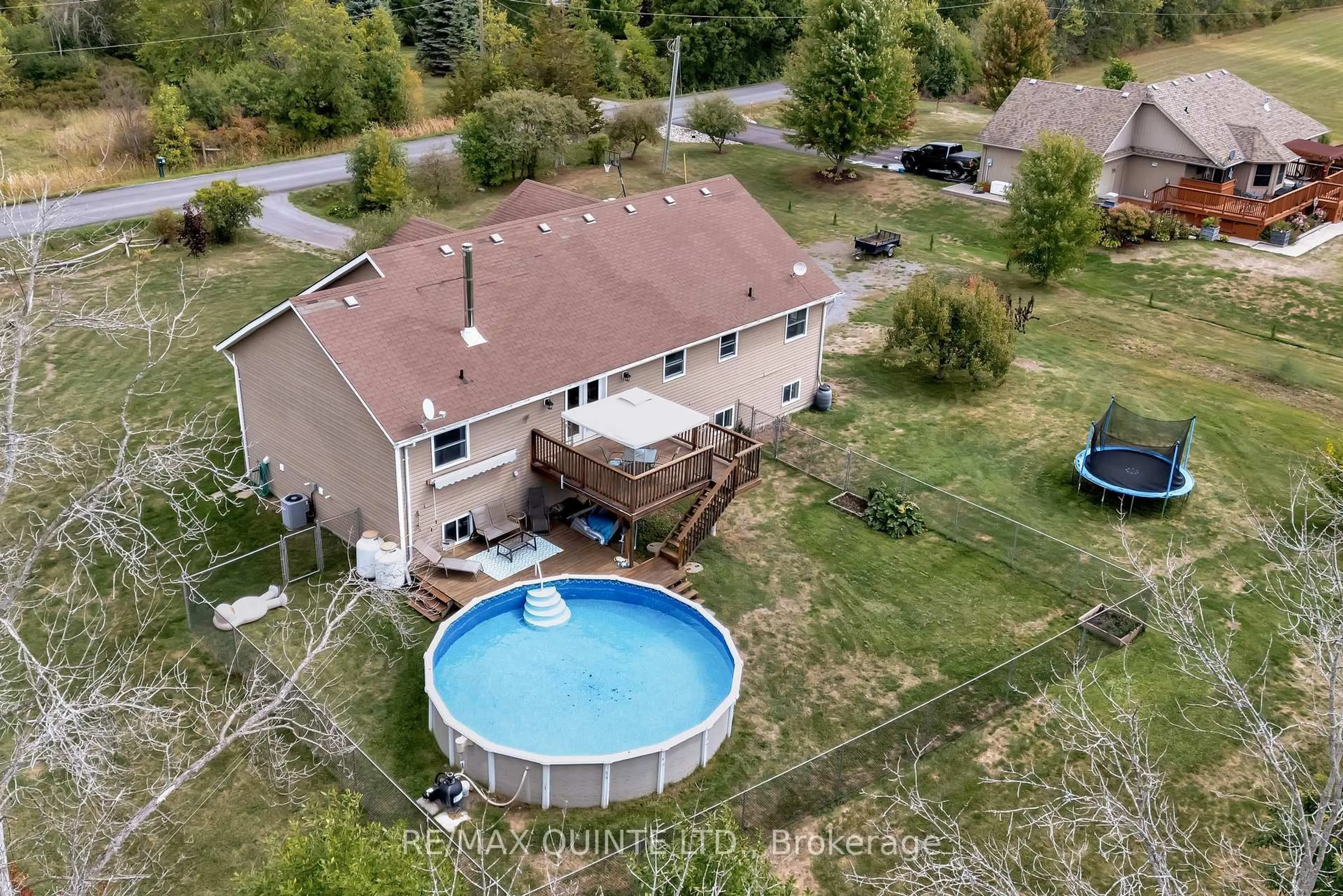A pic from outside/outdoor area/front of a property/back of a property/a pic from drone, water/lake/river/ocean view for 405 Brennan Rd, Belleville Ontario K8N 4Z6