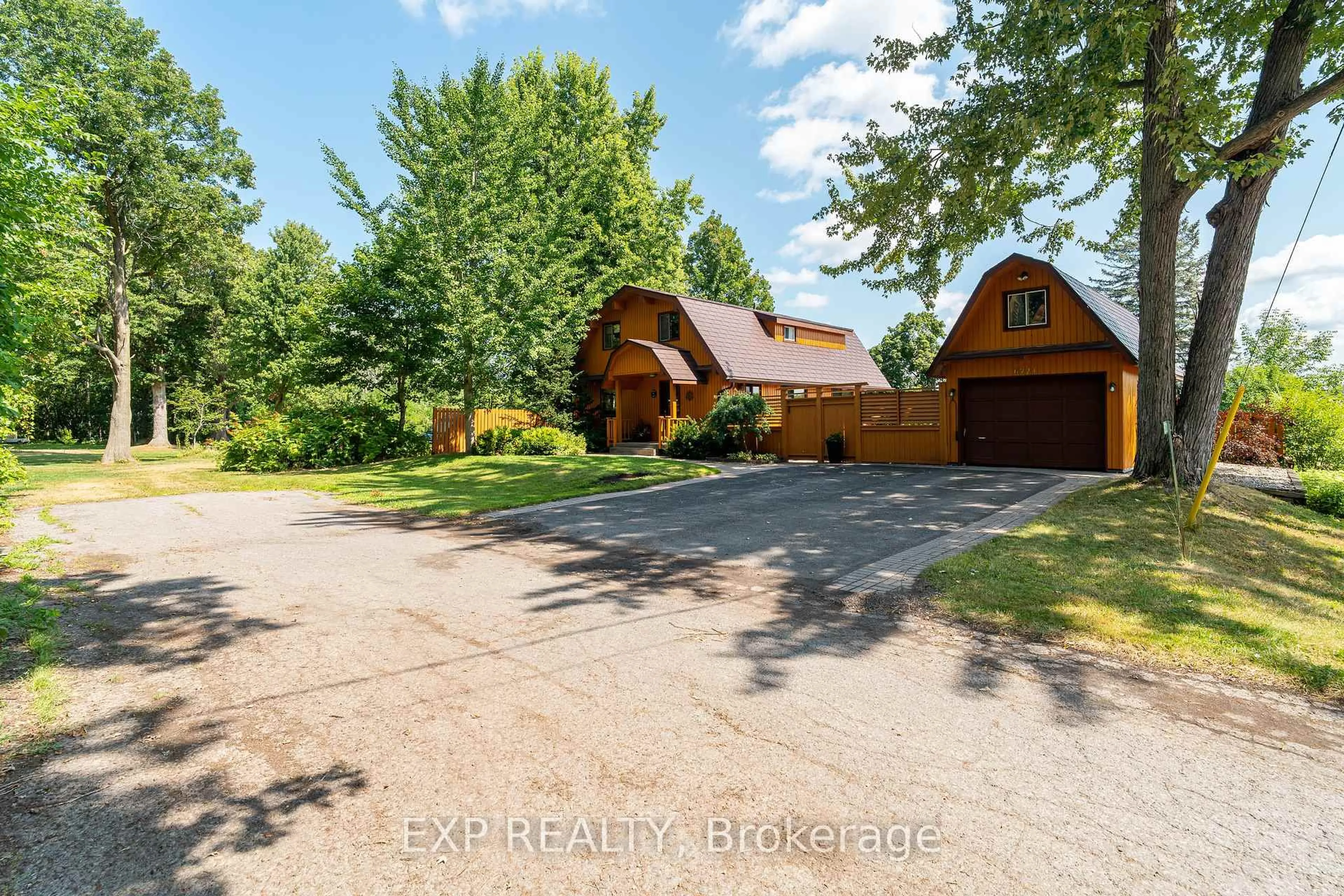 A pic from outside/outdoor area/front of a property/back of a property/a pic from drone, unknown for 6721 Rideau St, Kars Ontario K0A 2E0