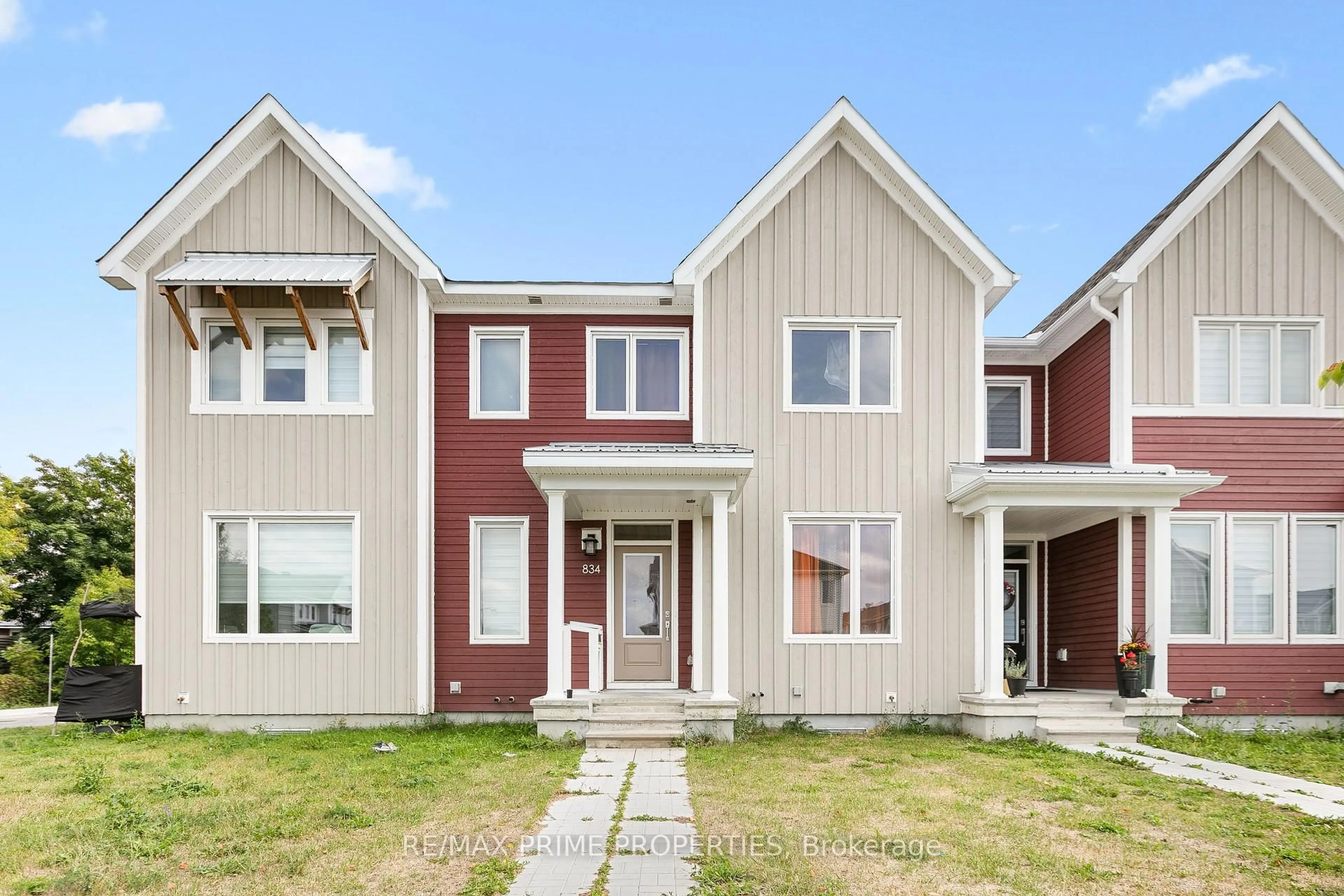 Home with vinyl exterior material, street for 834 Bascule Pl, Richmond Ontario K0A 2Z0