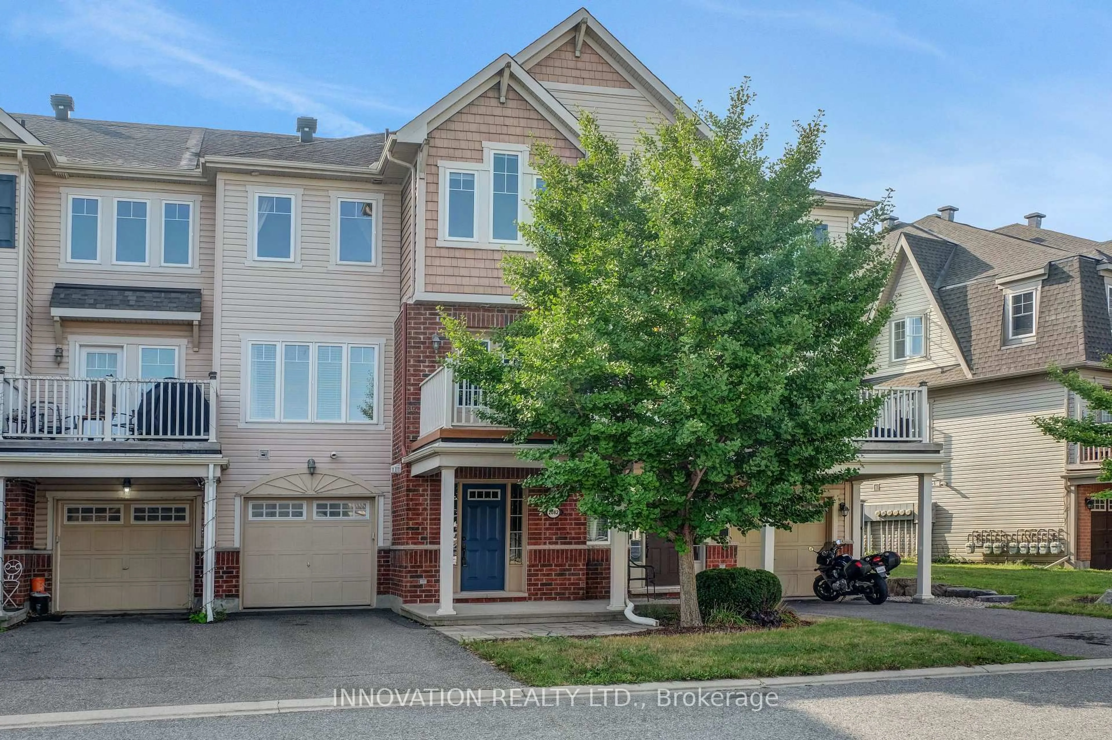 Unknown for 2082 Madrid Ave, Ottawa Ontario K2J 0K4
