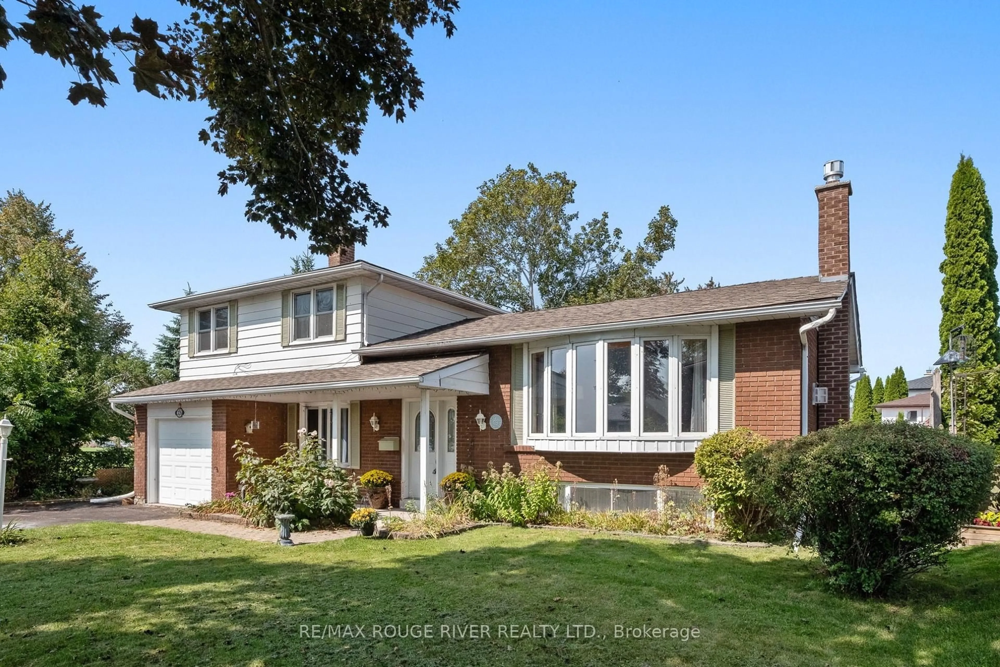 Home with brick exterior material, street for 326 Lakeshore Dr, Cobourg Ontario K9A 1R7