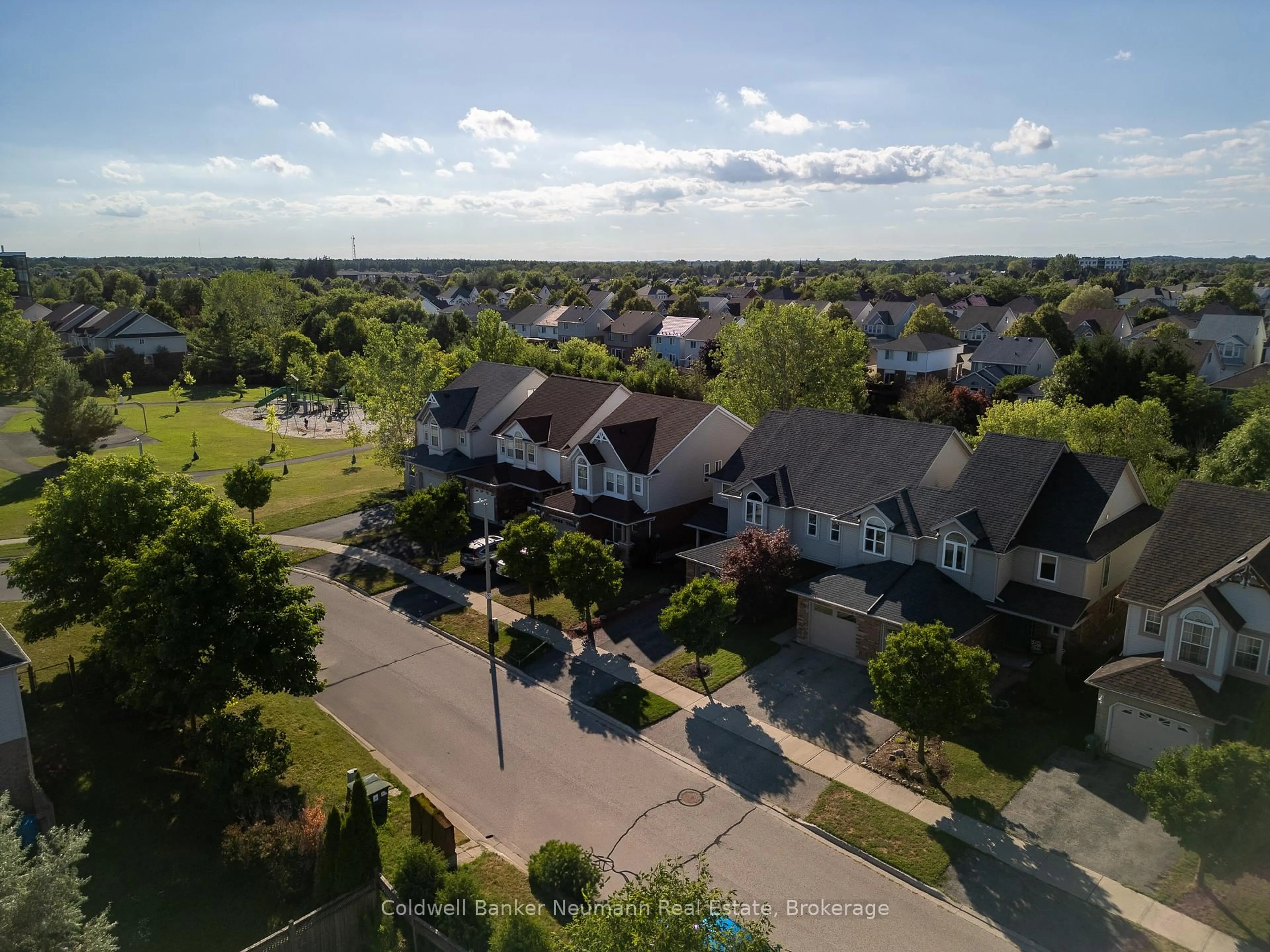 A pic from outside/outdoor area/front of a property/back of a property/a pic from drone, unknown for 46 Darling Cres, Guelph Ontario N1L 1P8