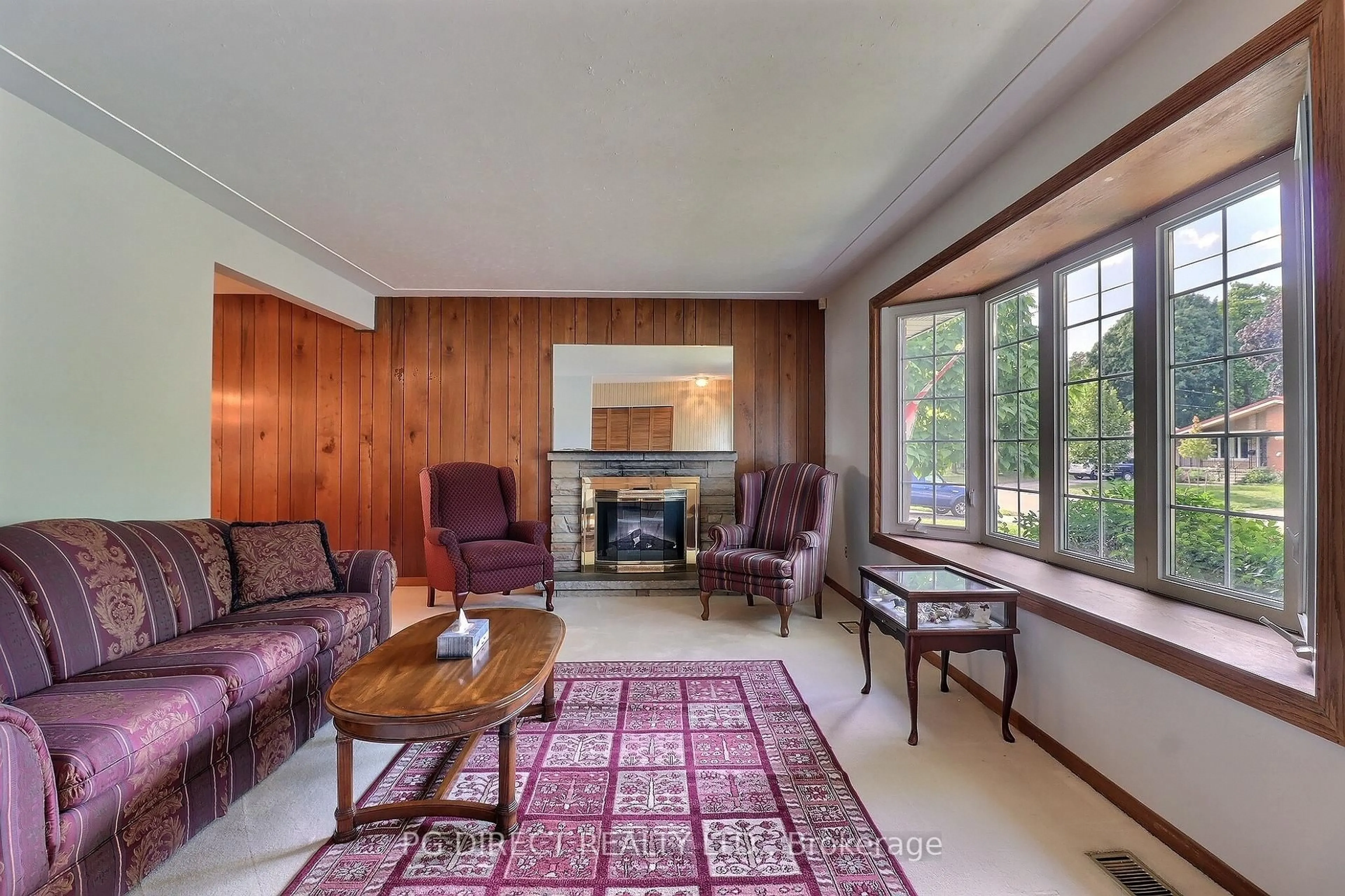 Living room with furniture, unknown for 1305 Hillcrest Ave, London East Ontario N5Y 4N6