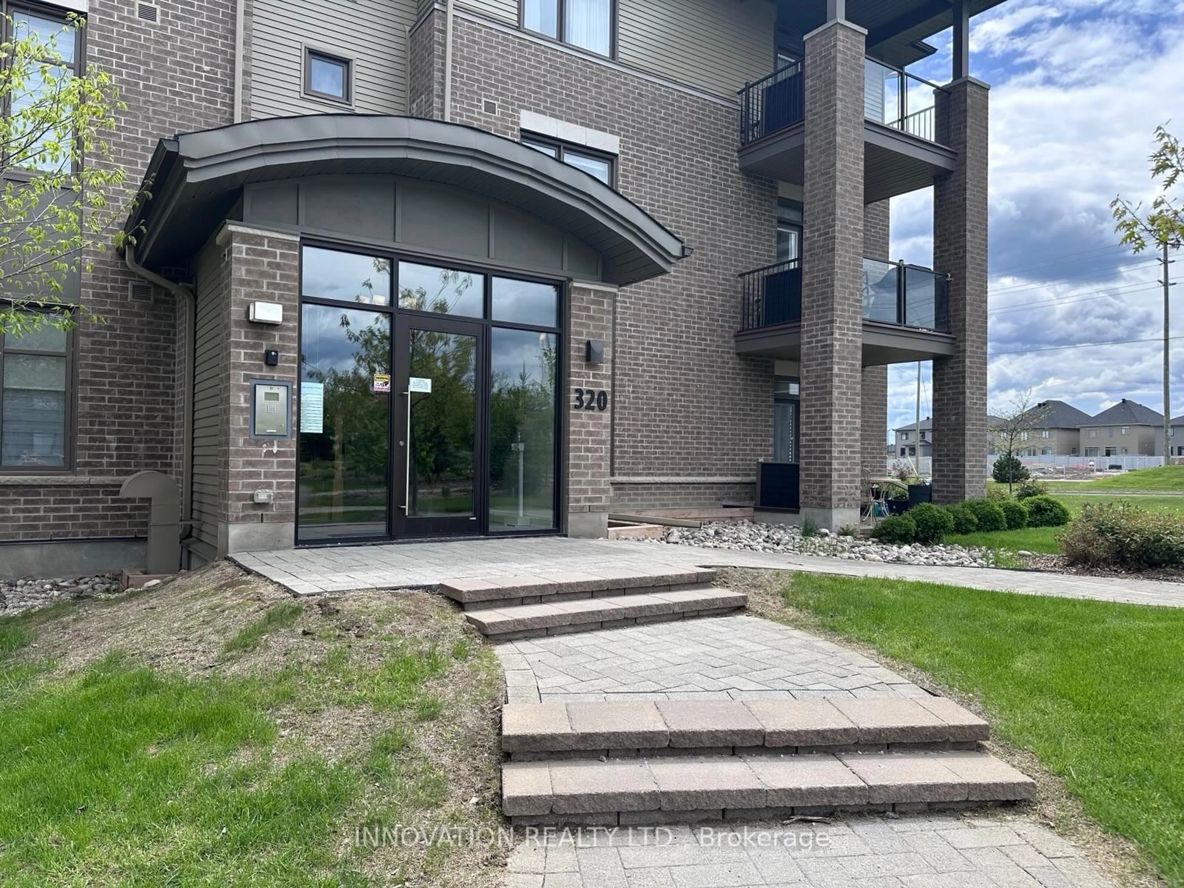 Unknown for 320 Jatoba #103, Ottawa Ontario K2V 0E7