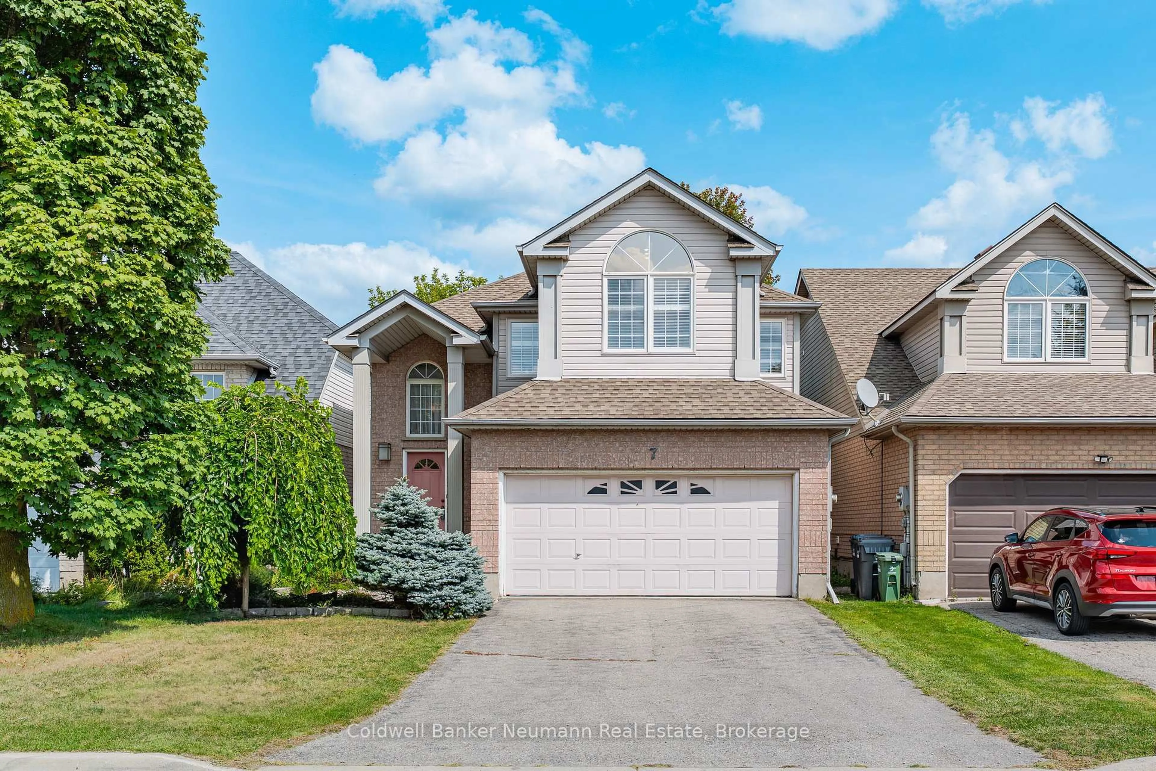 Unknown for 7 Camm Cres, Guelph Ontario N1L 1J9