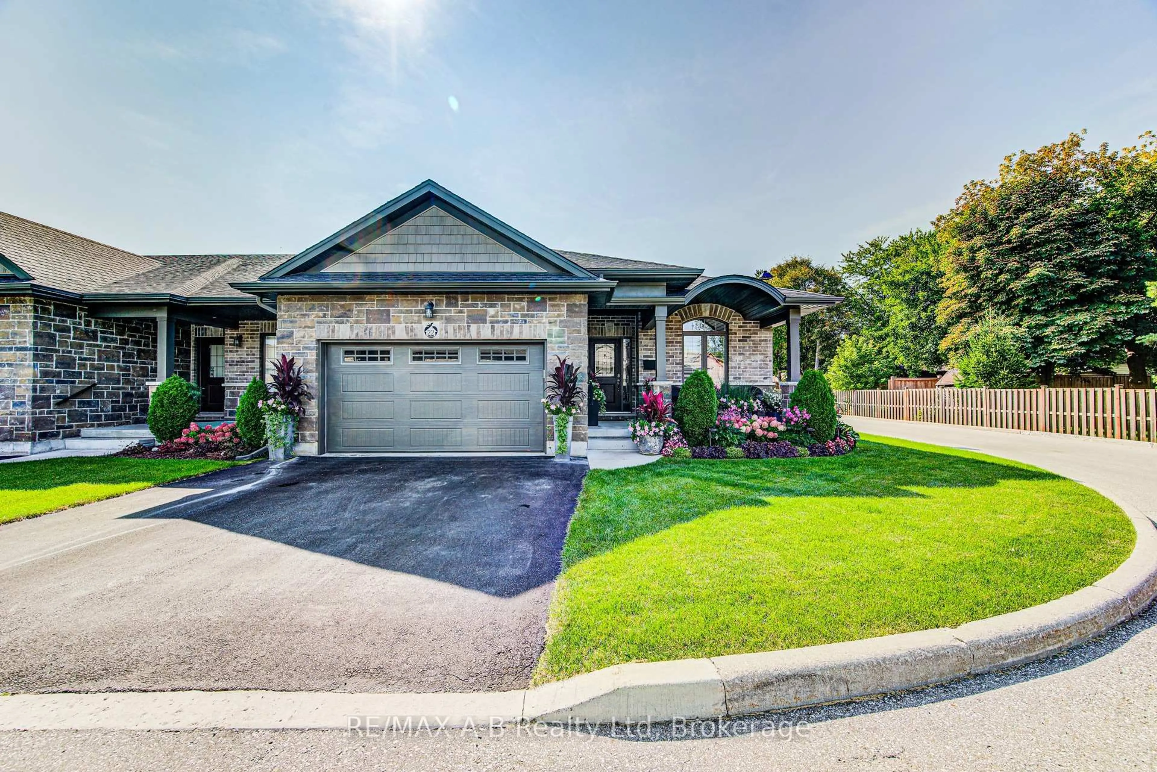 Home with brick exterior material, street for 53 Roth St #22, East Zorra-Tavistock Ontario N0B 2R0