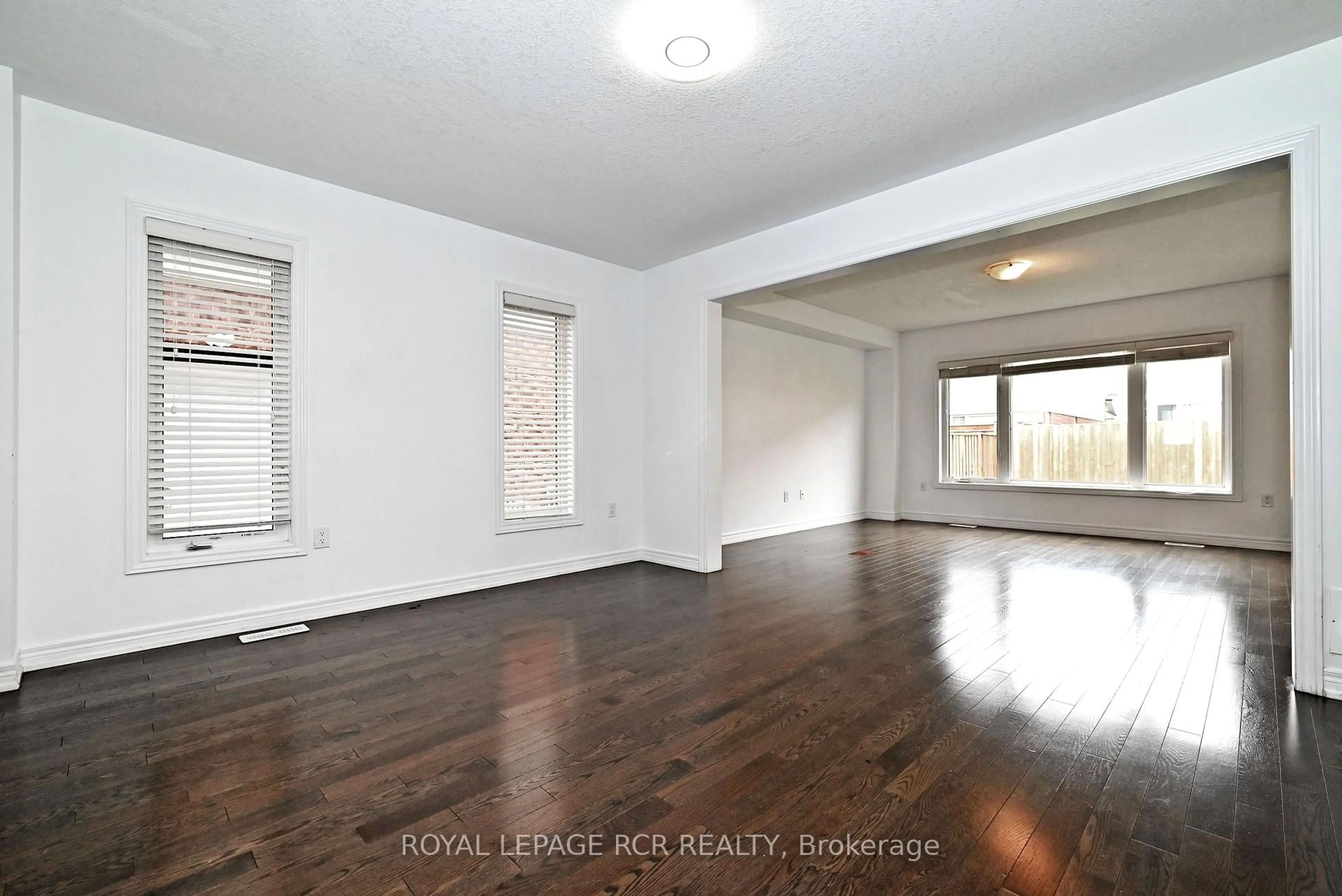 A pic of a room for 19 Knotty Pine Ave, Cambridge Ontario N3H 5L5