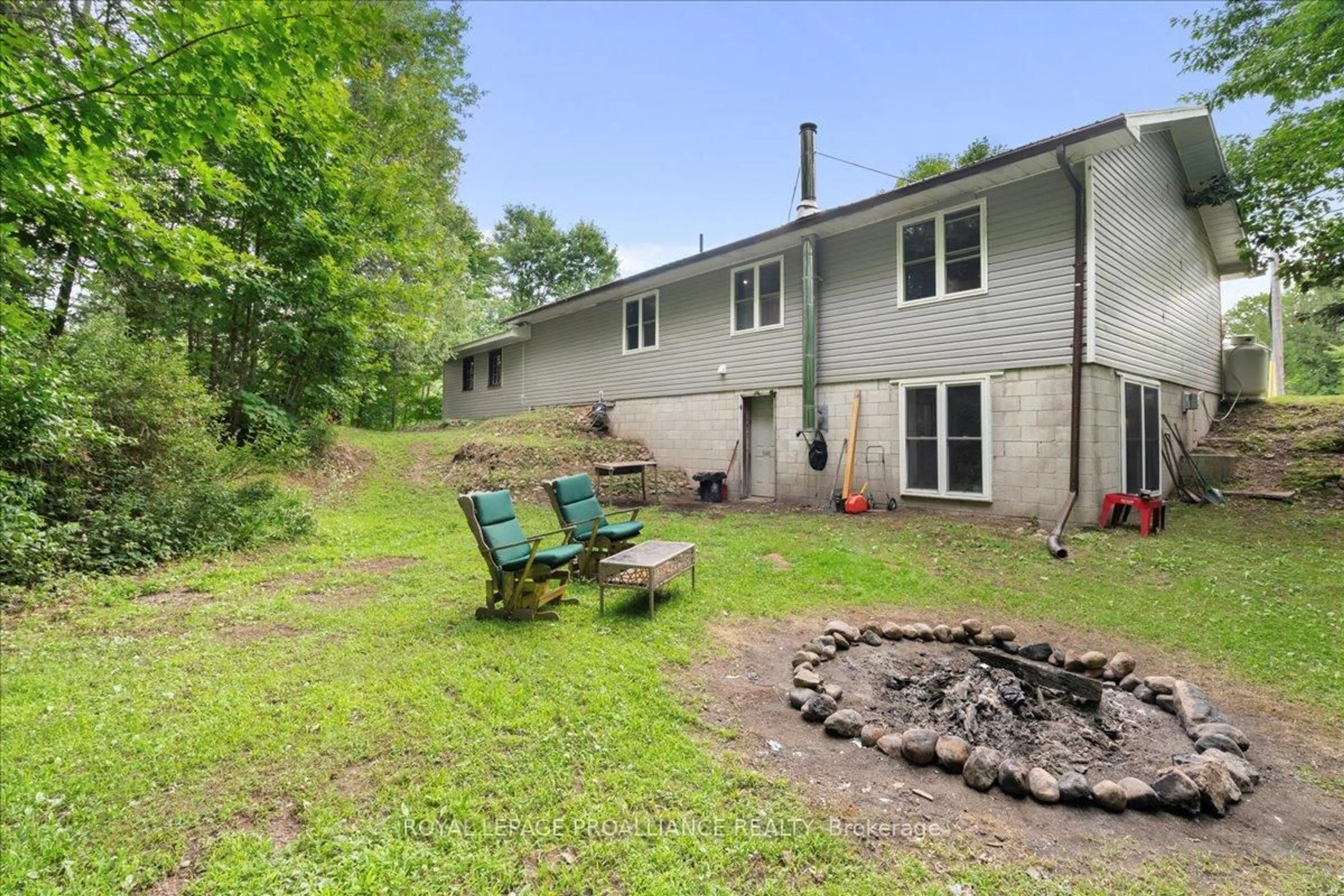 Patio, unknown for 1023 Jewel Rd, Cloyne Ontario K0H 1K0