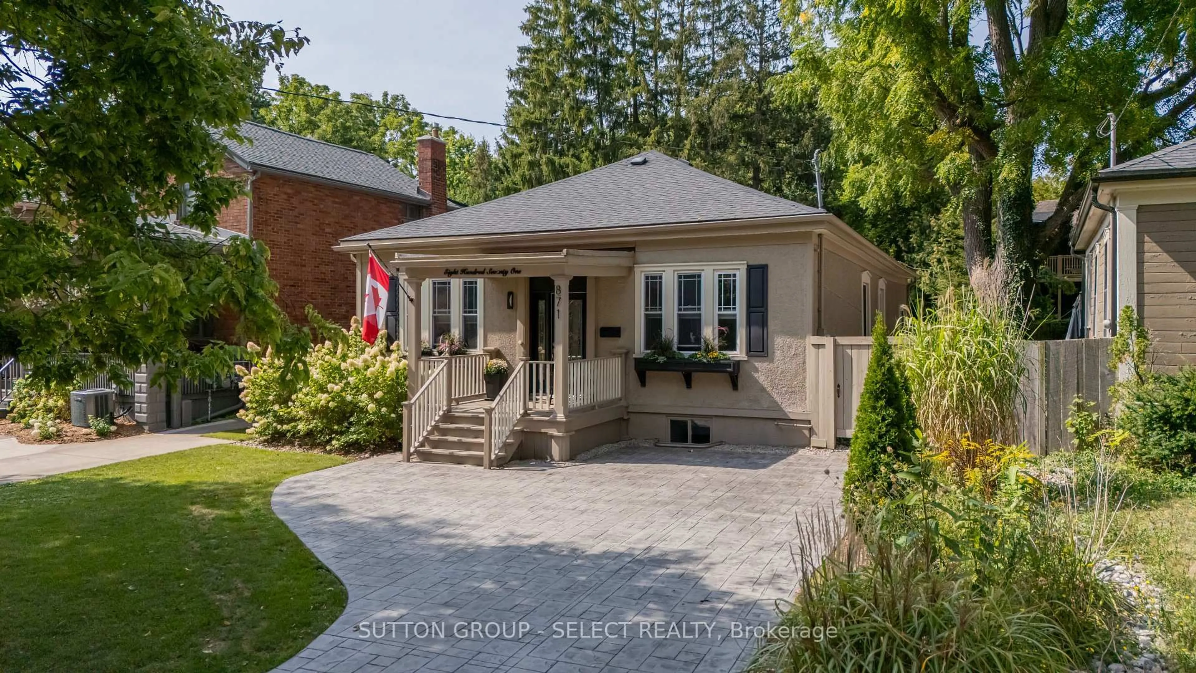 Home with brick exterior material, street for 871 COLBORNE St, London East Ontario N6A 4A1