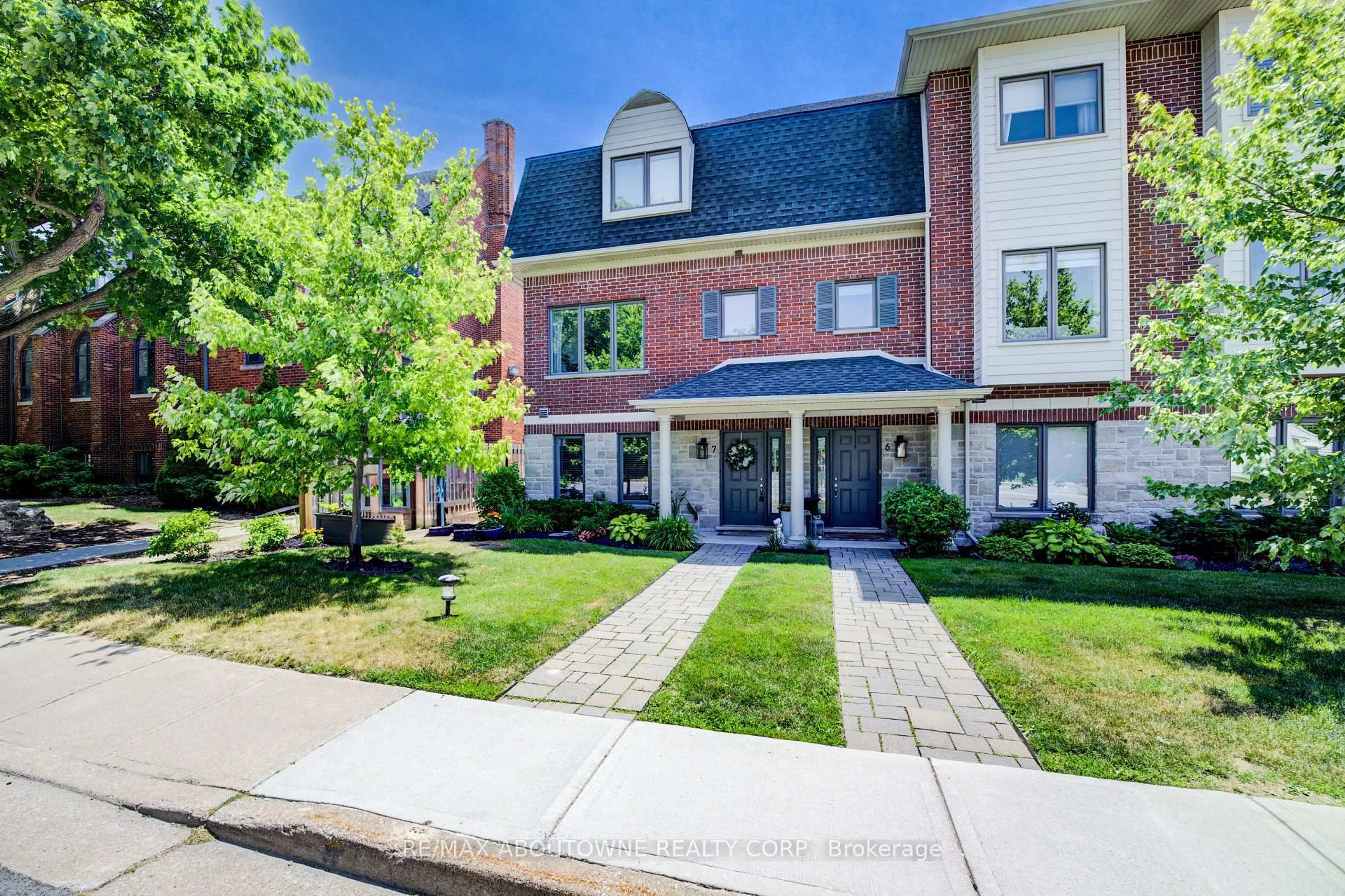 Home with brick exterior material, street for 44 Flamboro St #7, Hamilton Ontario L0R 2H0