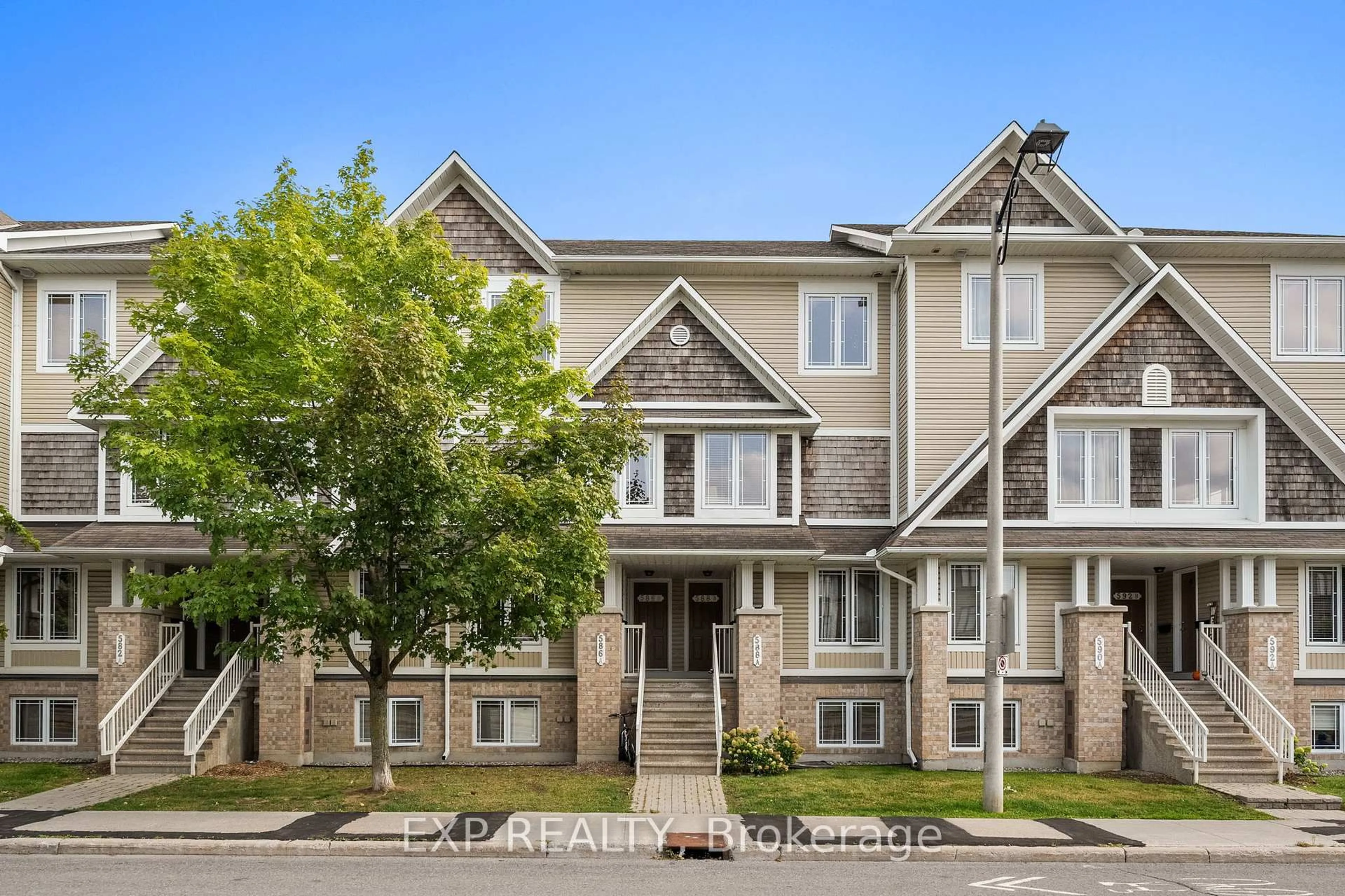 Unknown for 588-B Chapman Mills Dr #22, Ottawa Ontario K2J 3V2