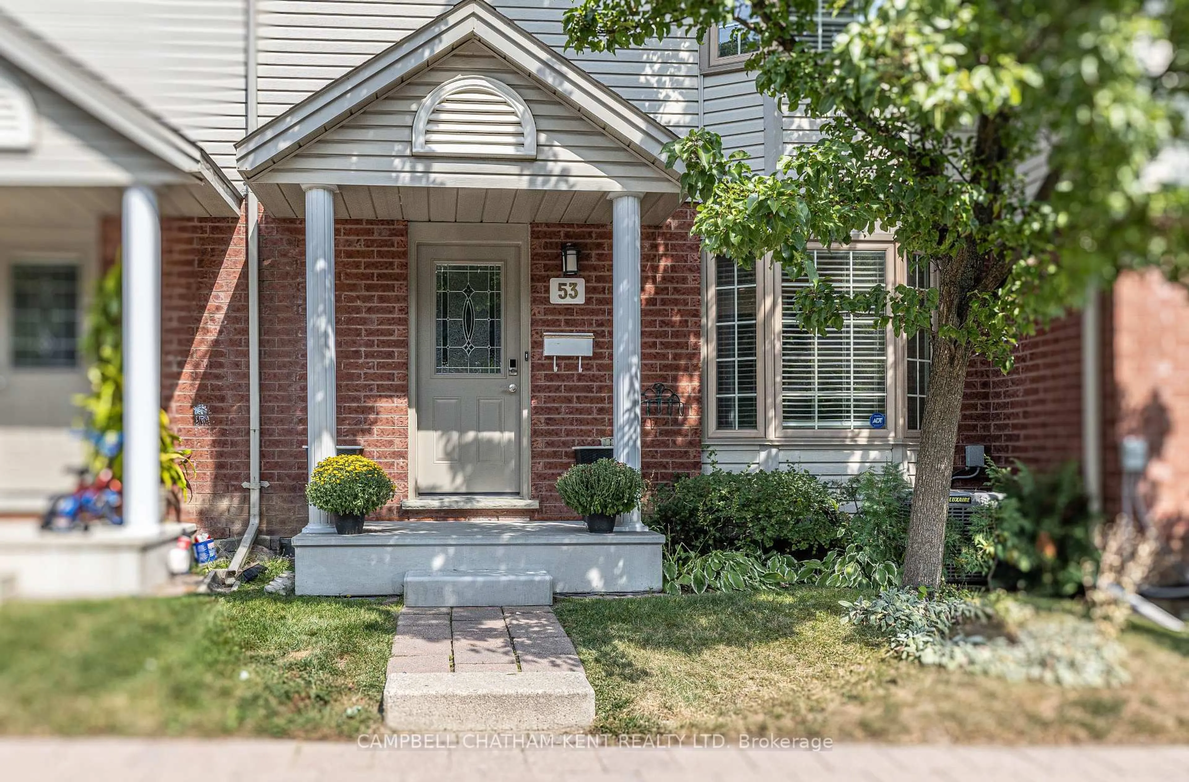 Home with brick exterior material, street for 70 Chapman Crt #53, London North Ontario N6G 4Z4